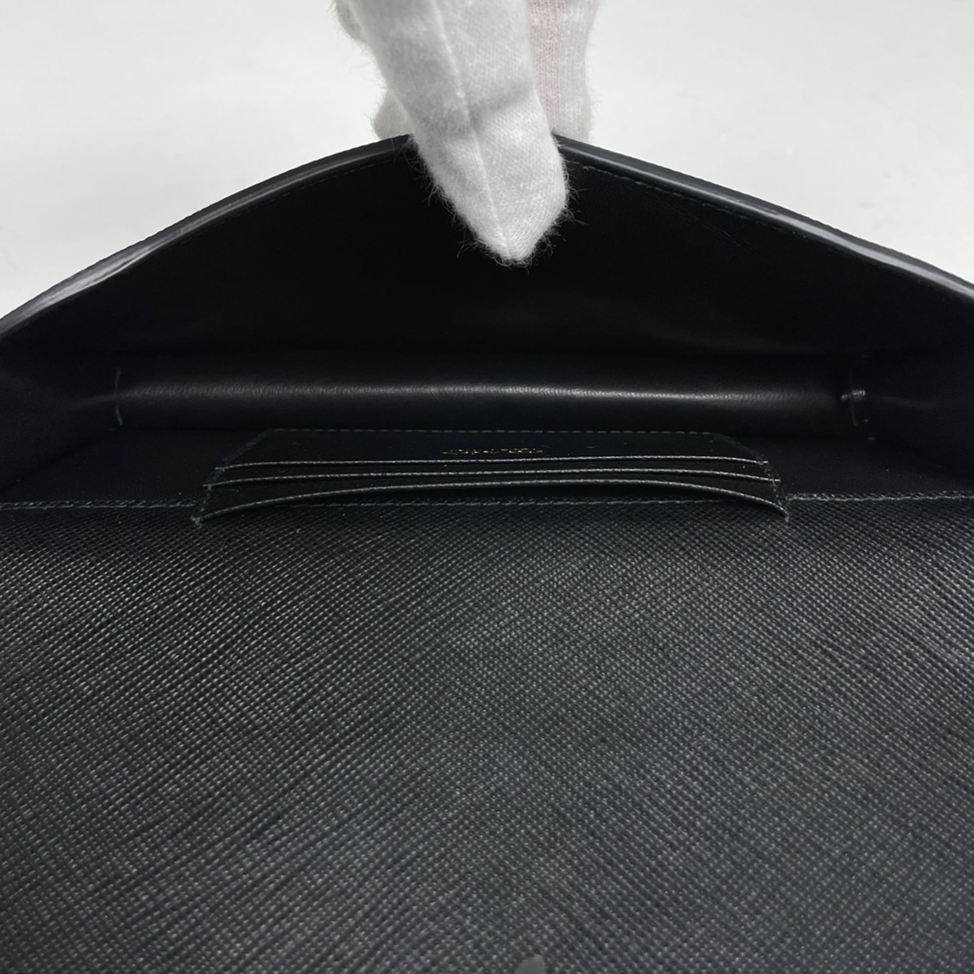 Prada Black Leather Shoulder Bag (Pre-Owned)