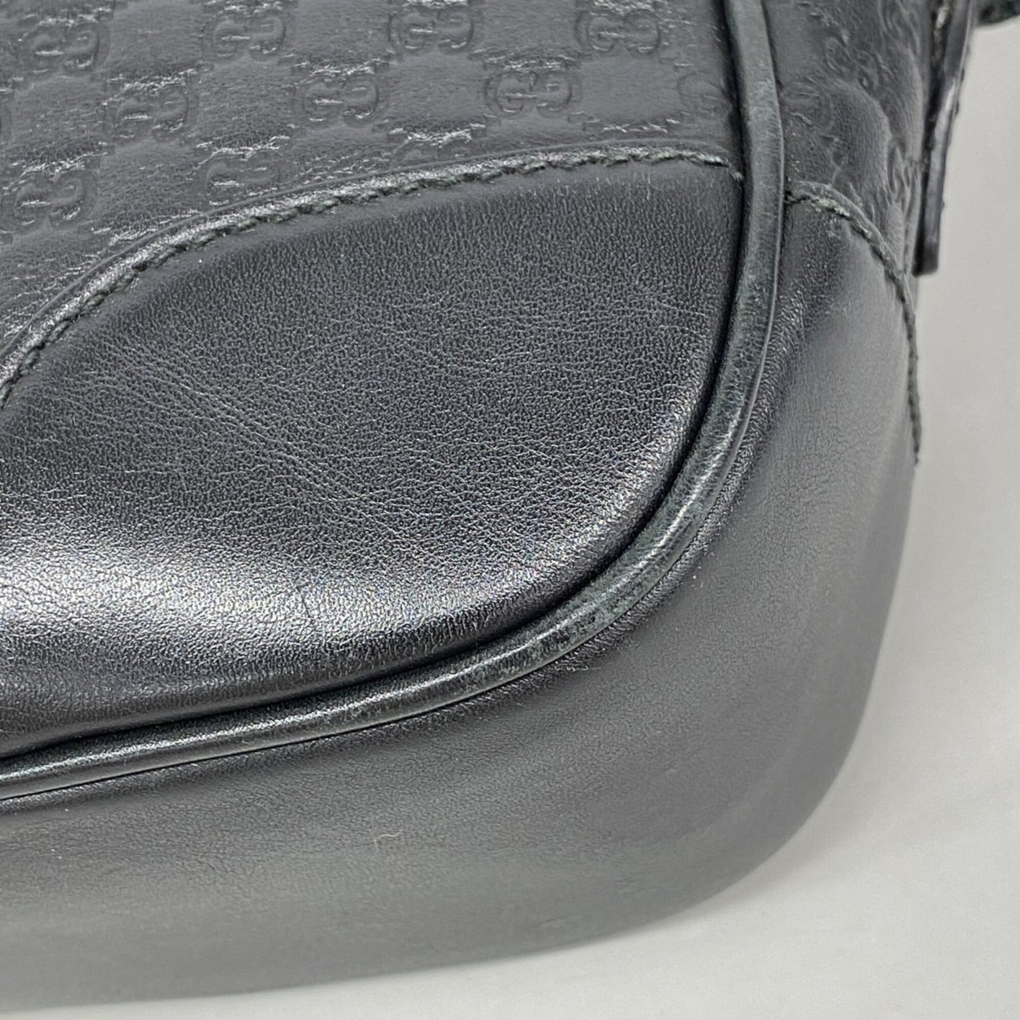 Gucci Black Leather Shoulder Bag (Pre-Owned)