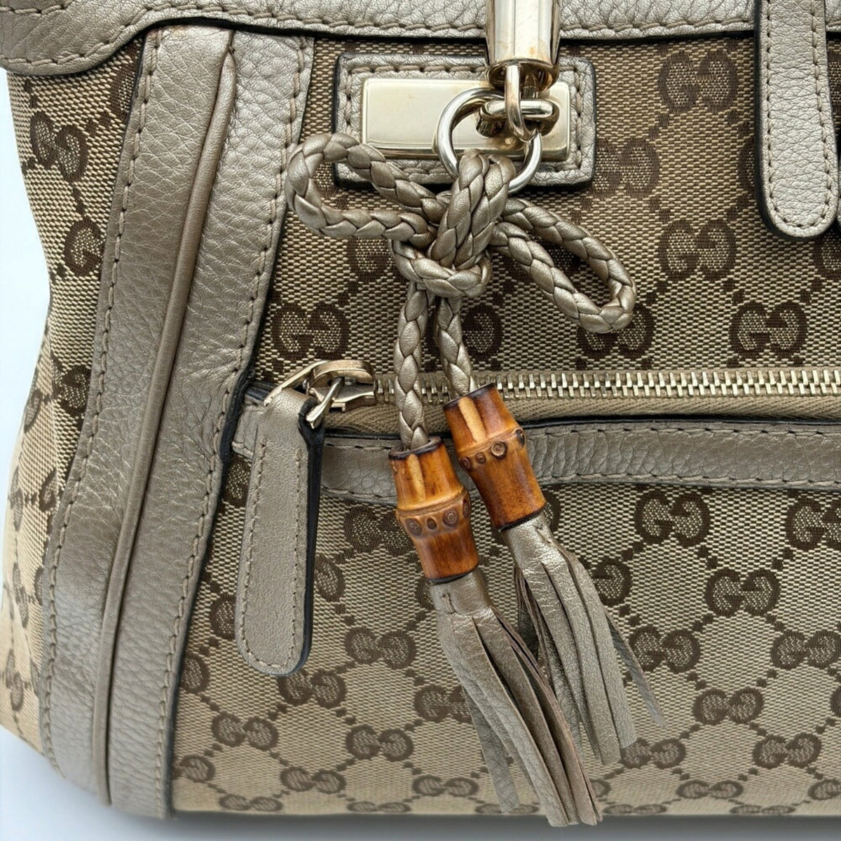 Gucci Gg Canvas Beige Gold Gg Canvas Leather Bamboo Shoulder Bag (Pre-Owned)