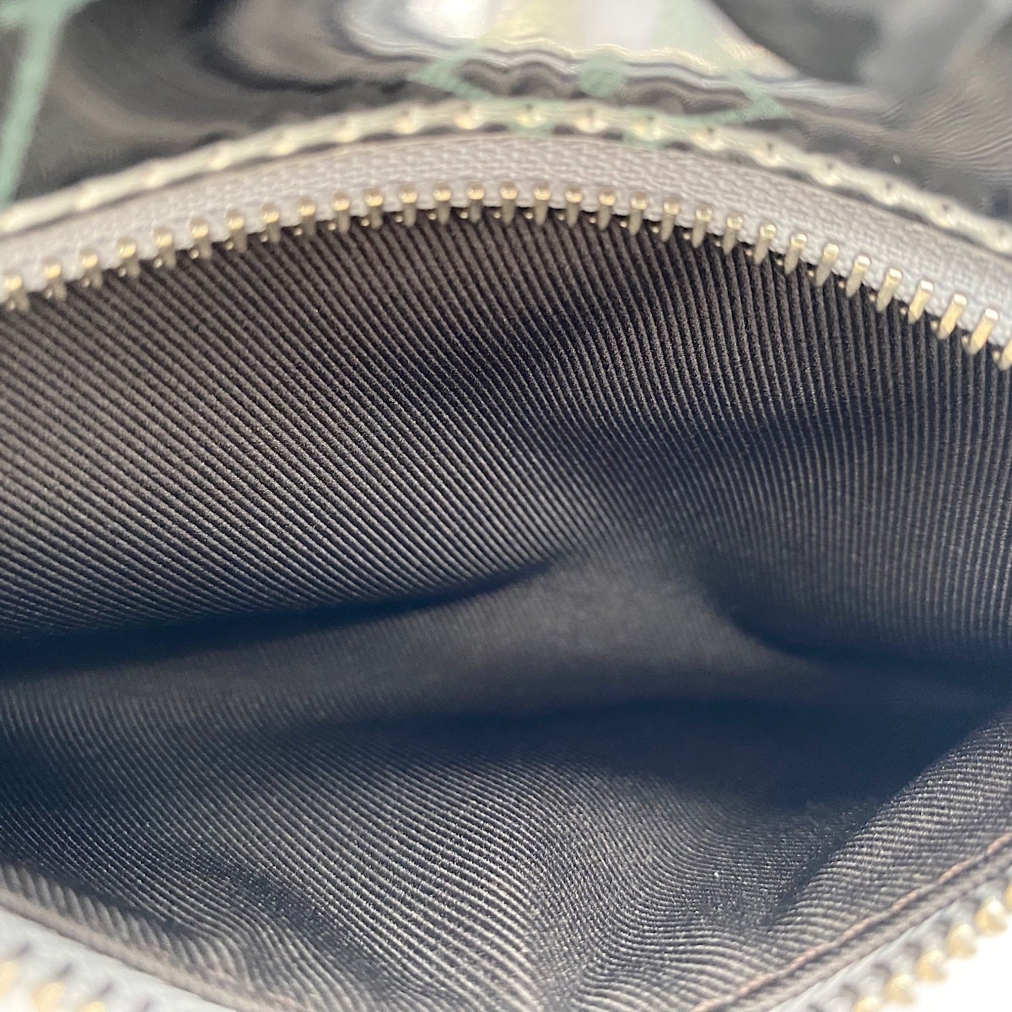 Louis Vuitton Brown Shoulder Bag (Pre-Owned)