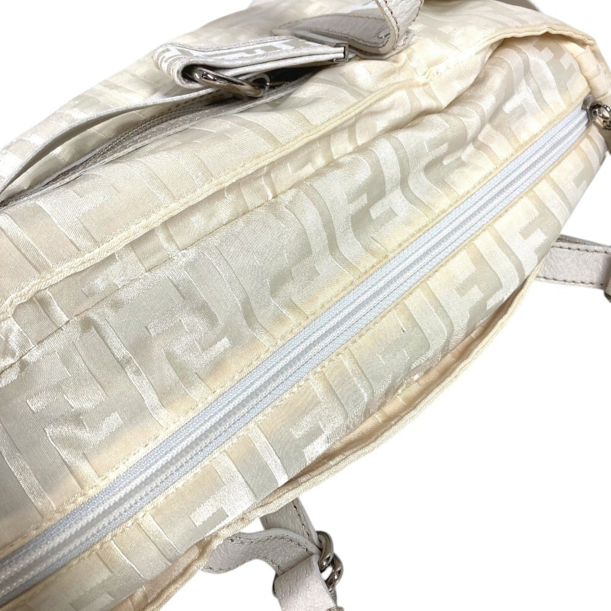 Fendi White Nylon Canvas Leather Handbag Shoulder Bag Tote Bag (Pre-Owned)