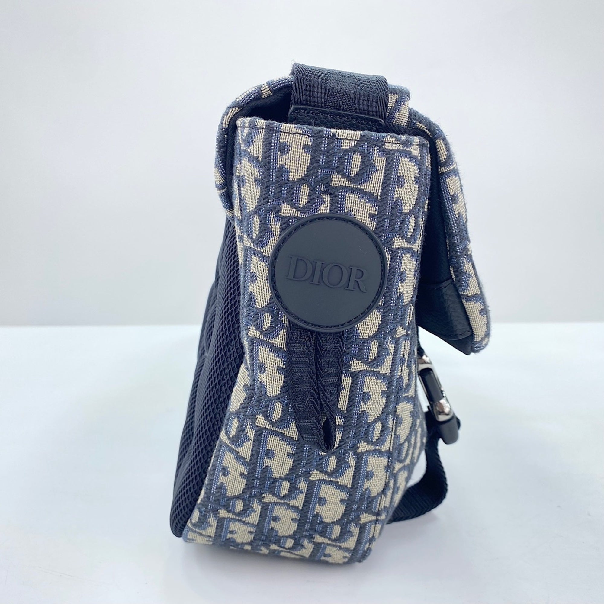 Christian Dior Navy Shoulder Bag (Pre-Owned)