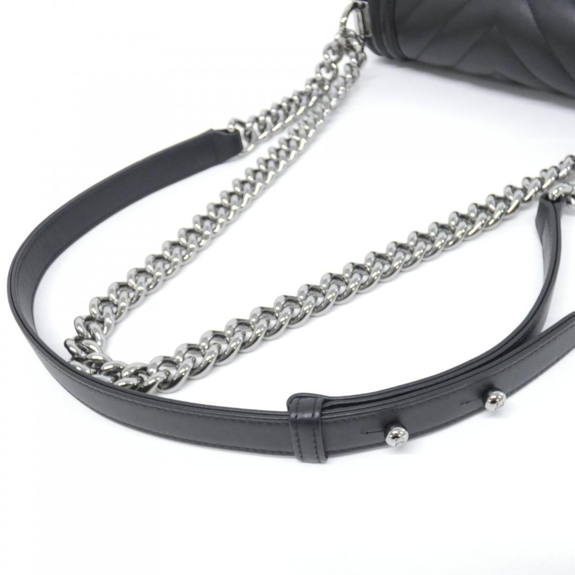 Chanel Black Leather Shoulder Bag (Pre-Owned)