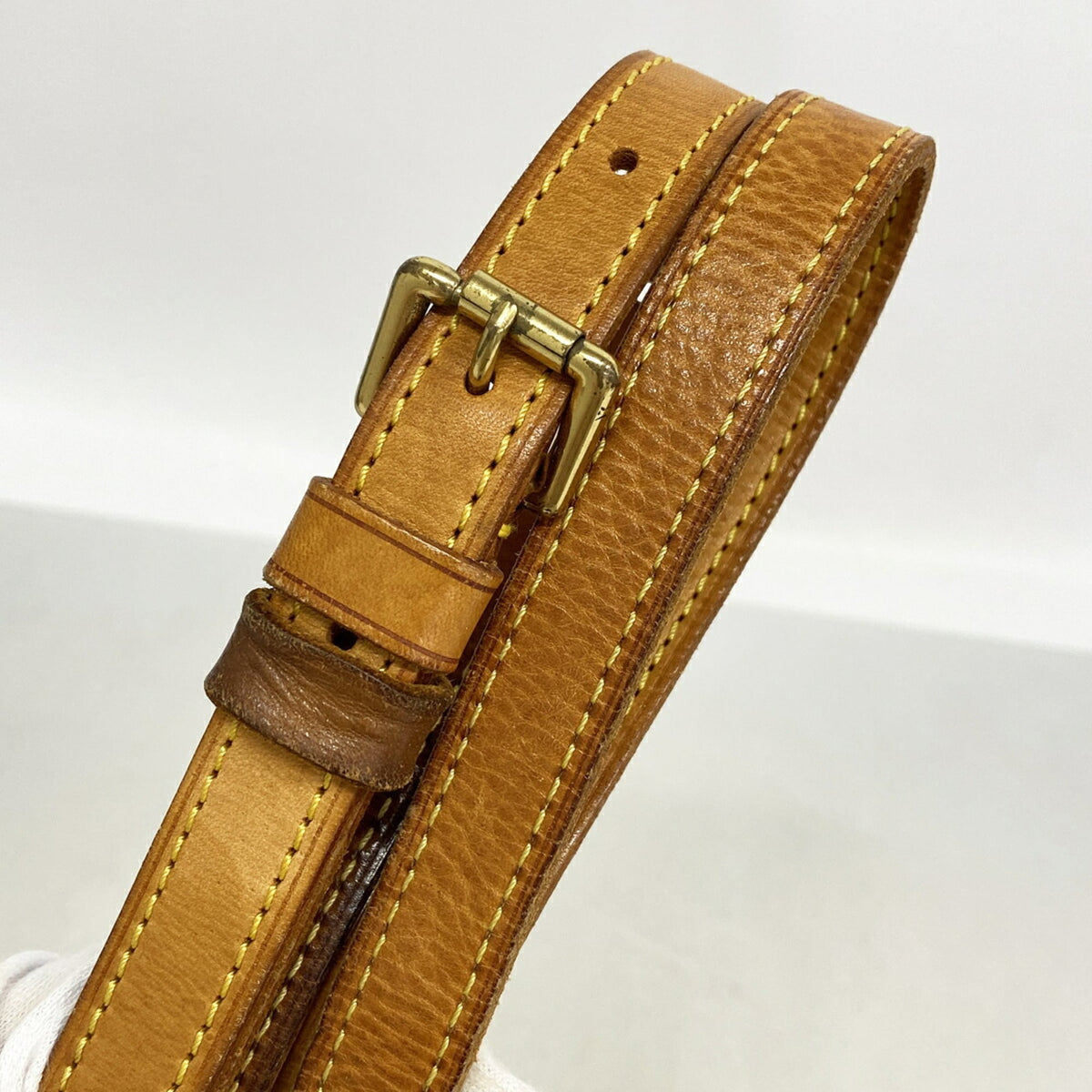 Louis Vuitton Brown Shoulder Bag (Pre-Owned)