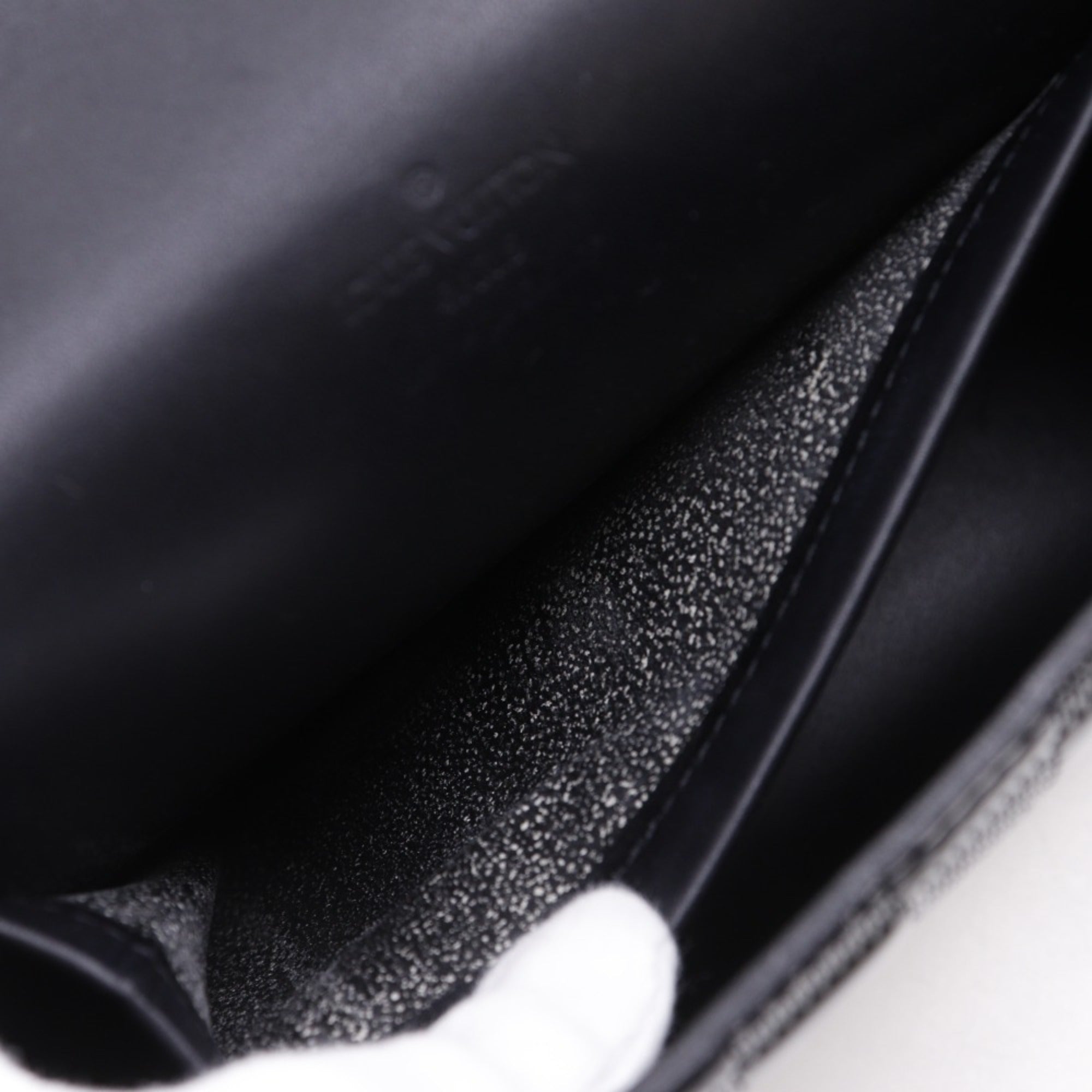 Louis Vuitton Black Noir Vernis Shoulder Bag (Pre-Owned)