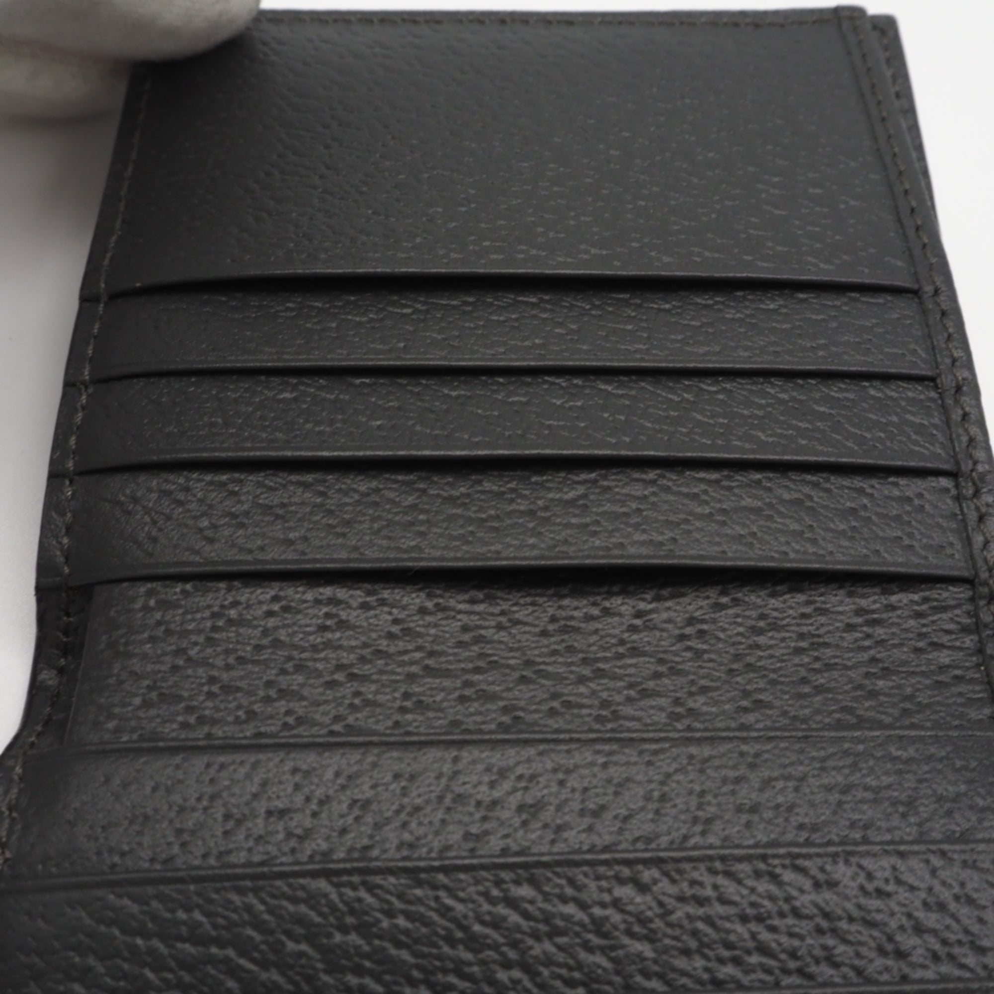 Gucci Gg Supreme Gray Coated Canvas Leather Wallet (Bi-Fold) (Pre-Owned)