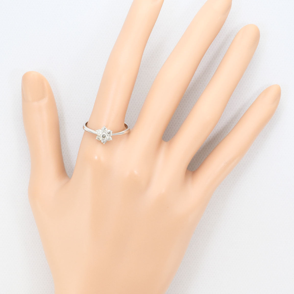 Unbranded White Gold White Gold (14K) Band Ring (Pre-Owned)