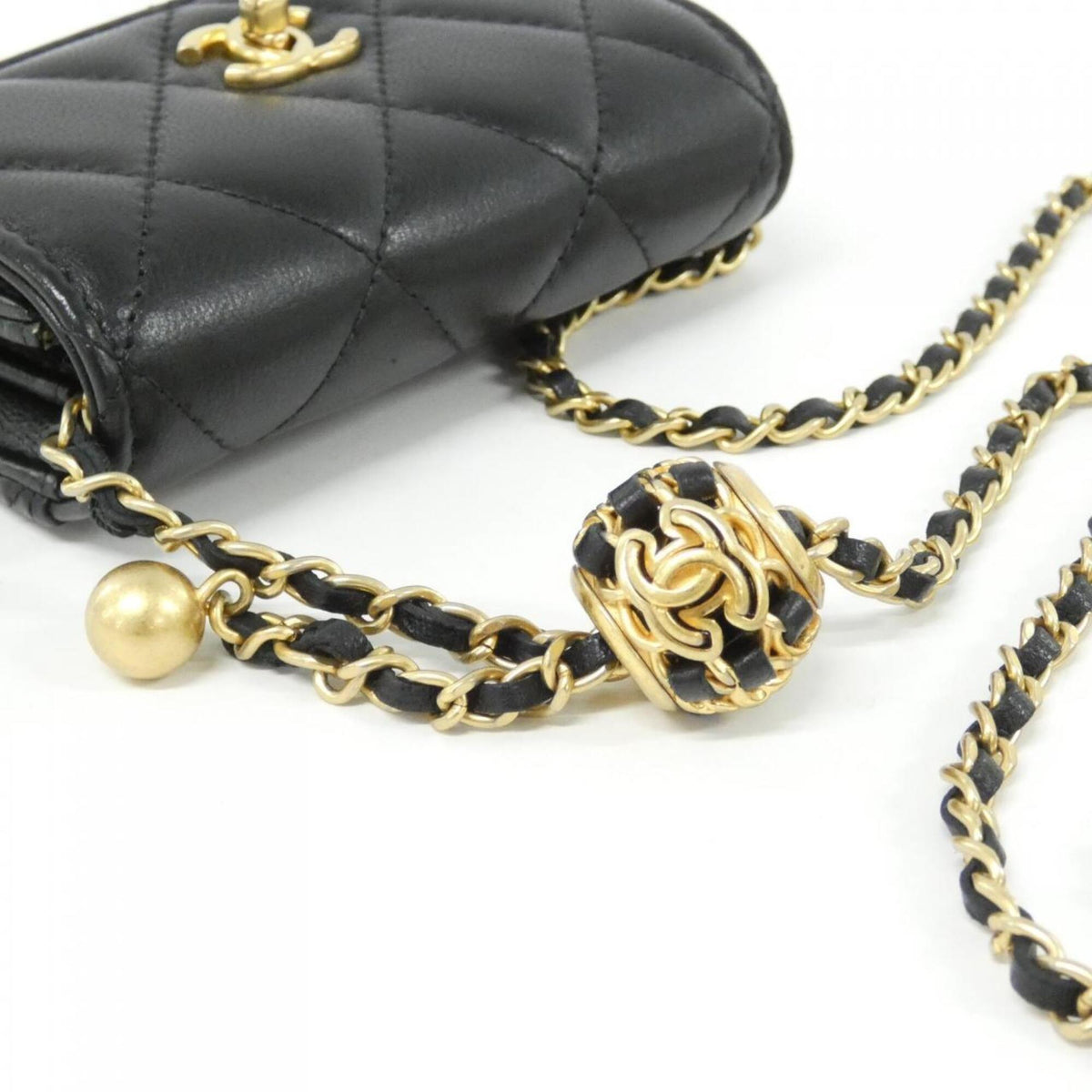 Chanel Black Leather Handbag Shoulder Bag (Pre-Owned)