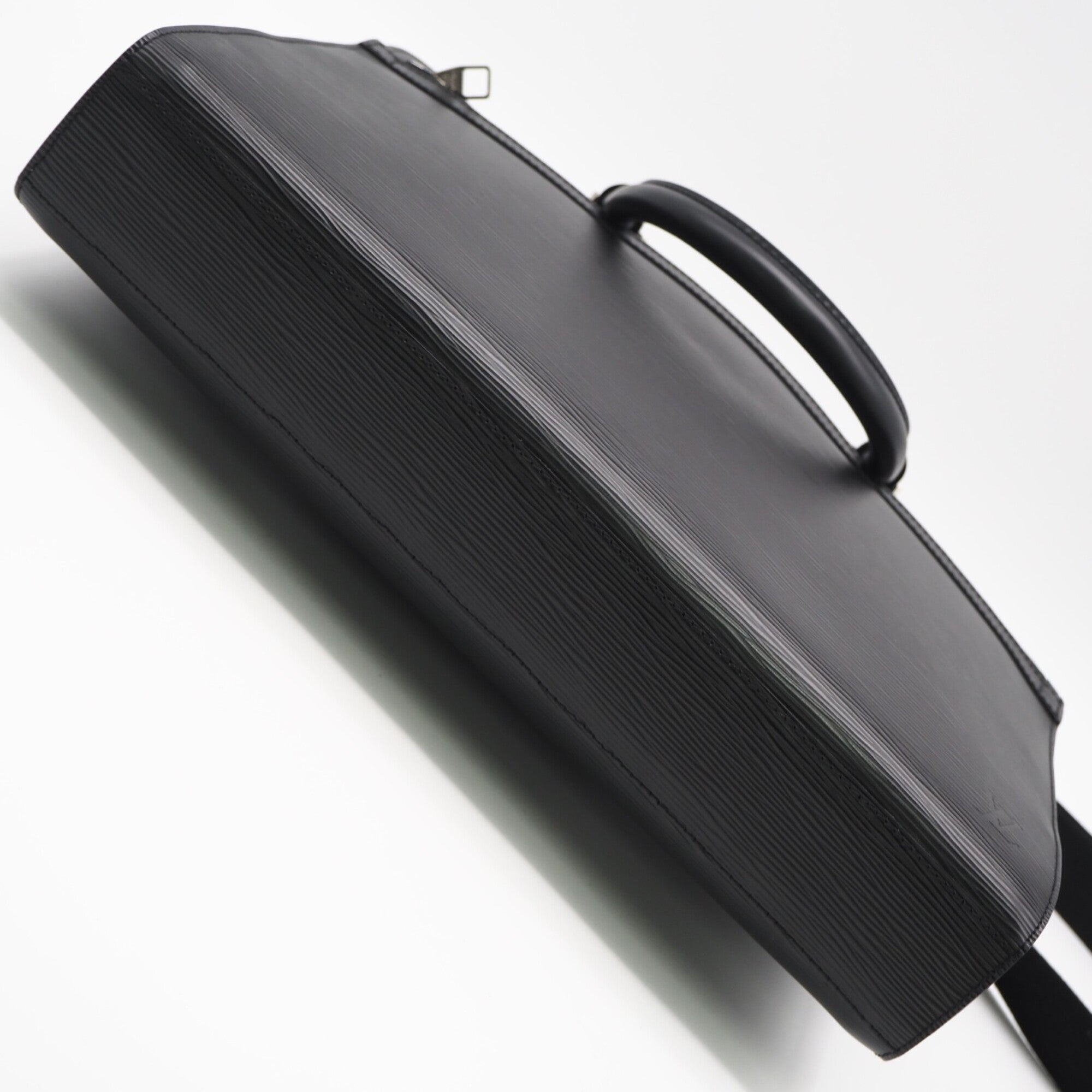 Louis Vuitton Black Noir Leather Briefcase (Pre-Owned)