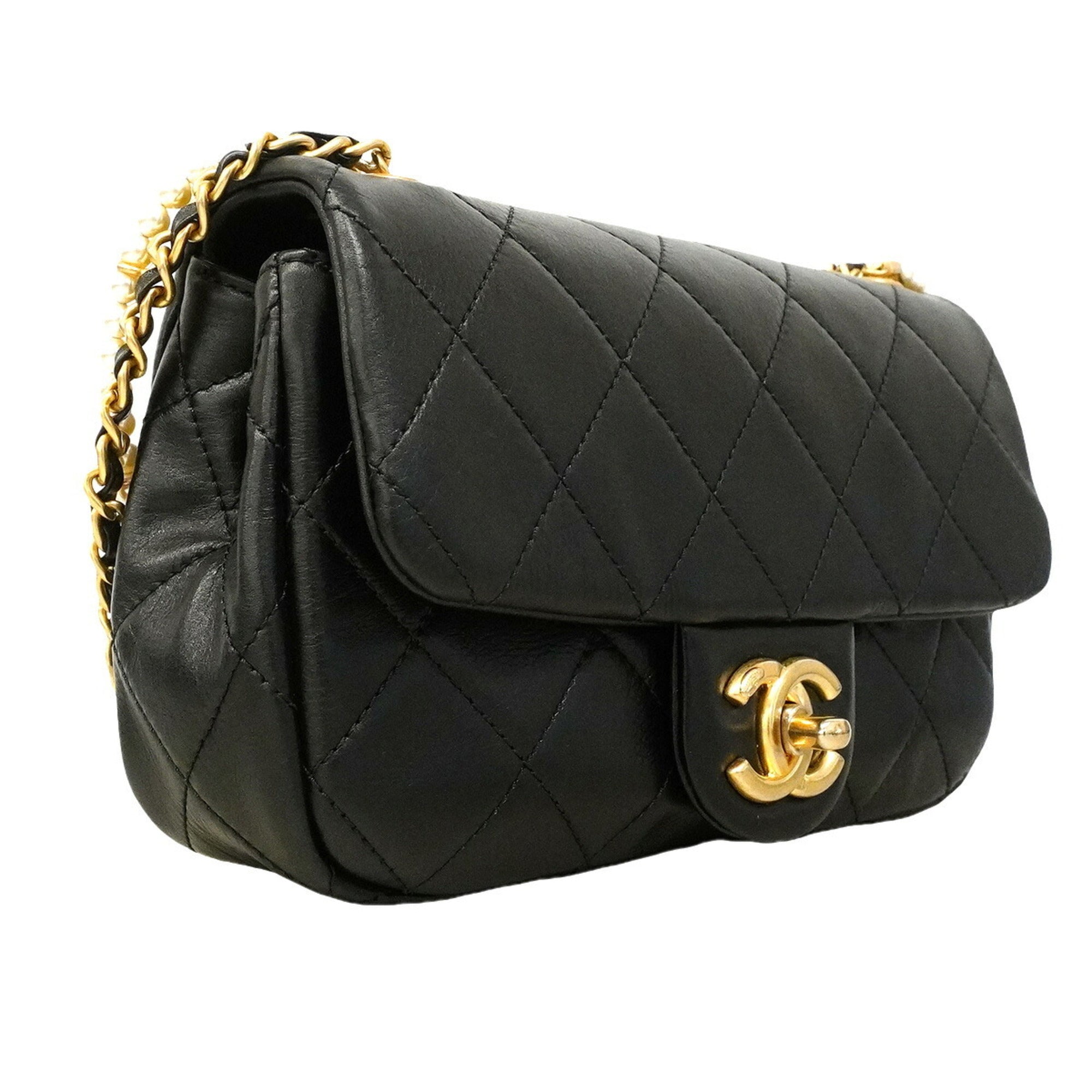 Chanel Black Leather Shoulder Bag (Pre-Owned)