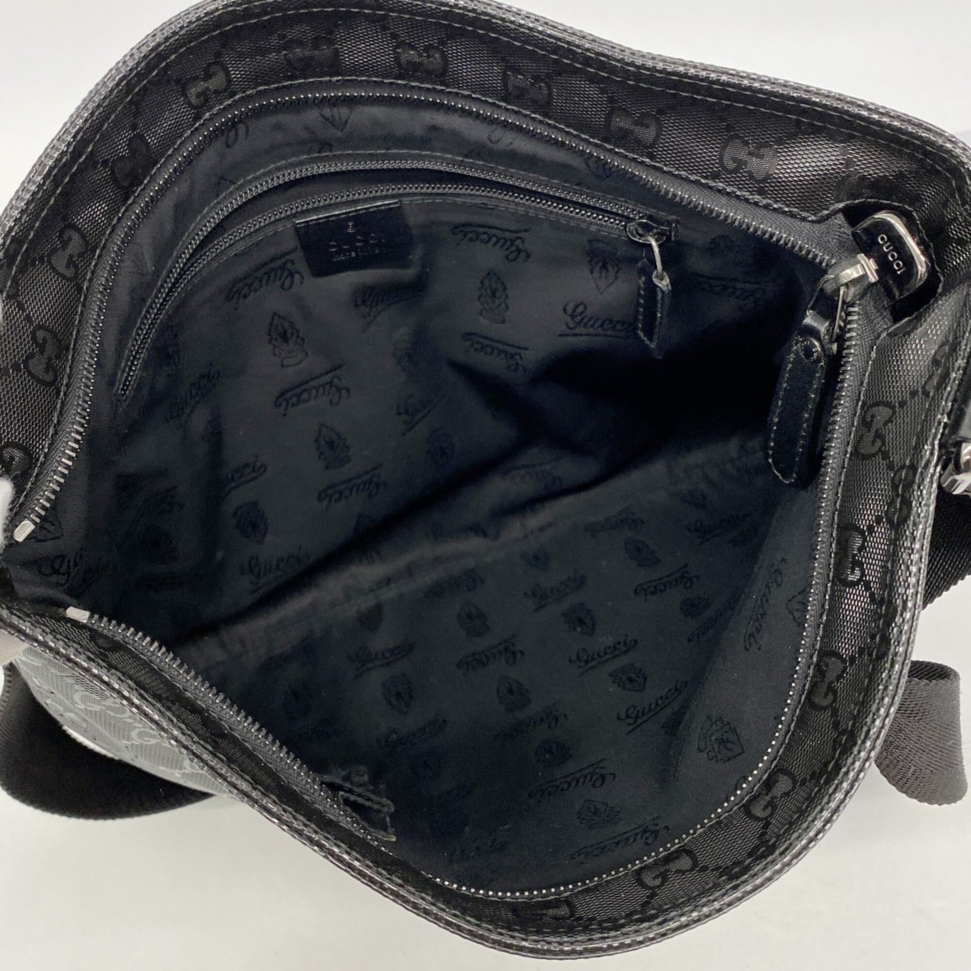 Gucci Black Pvc Shoulder Bag (Pre-Owned)
