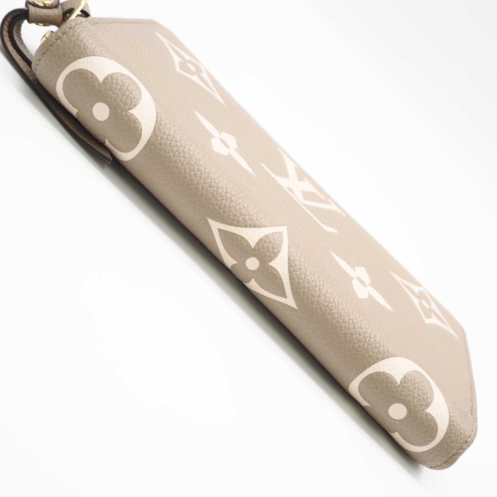 Louis Vuitton Beige Cream Leather Long Wallet (Bi-Fold) (Pre-Owned)