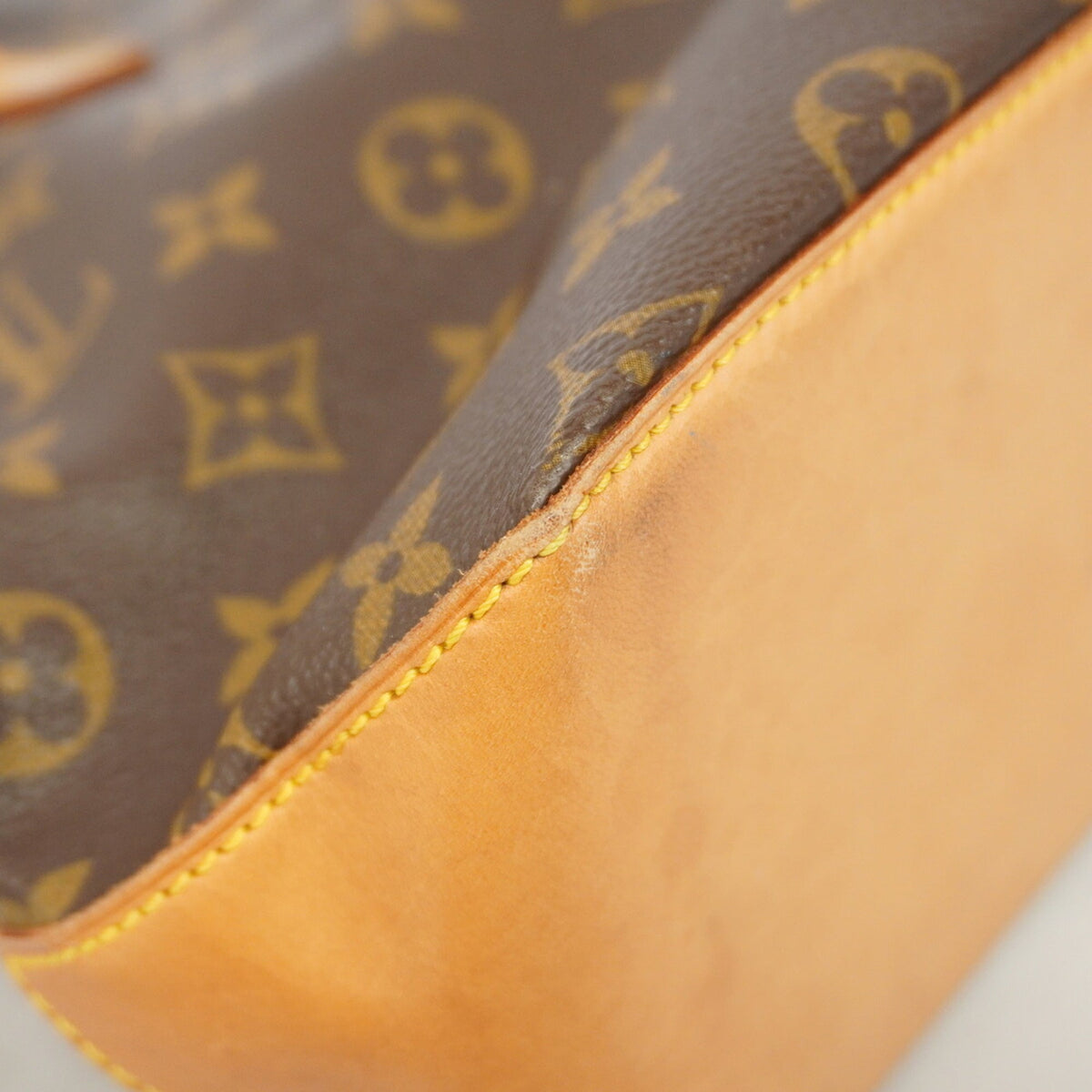 Louis Vuitton Brown Tote Bag (Pre-Owned)