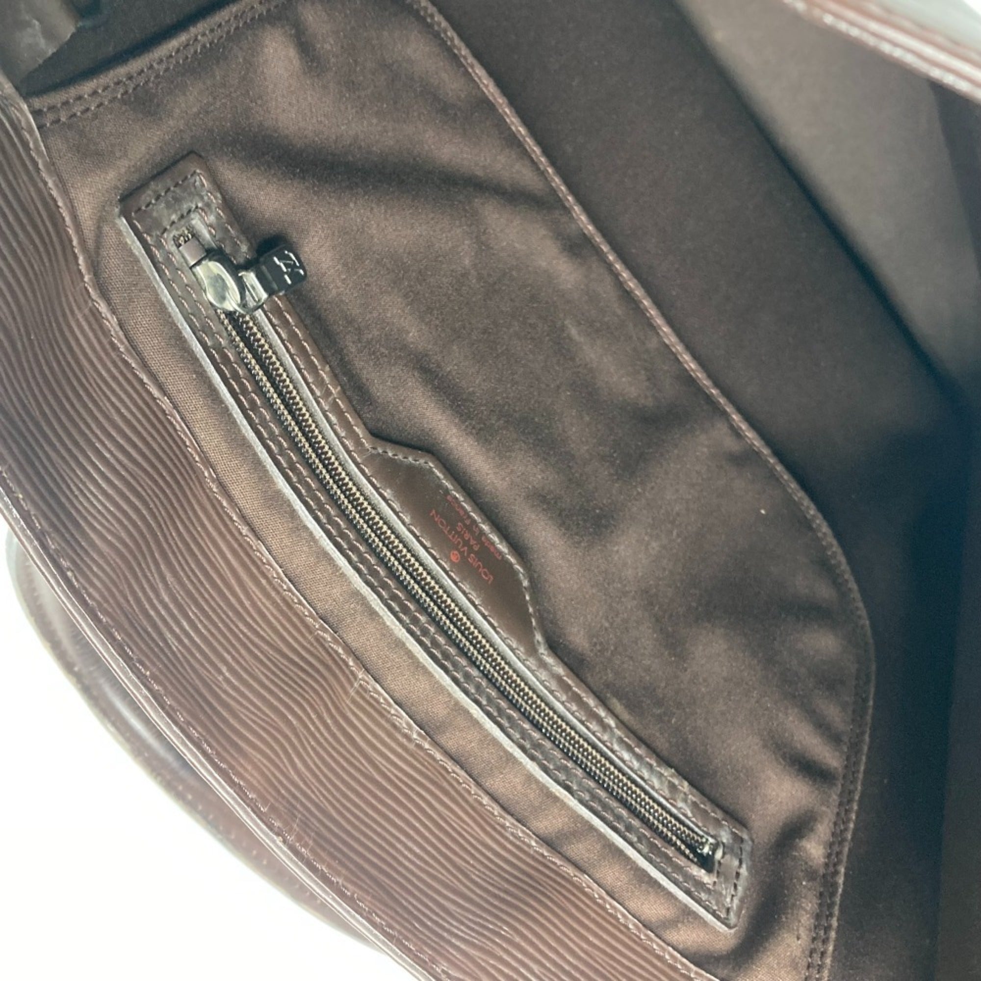 Louis Vuitton Brown Epi Leather Handbag (Pre-Owned)