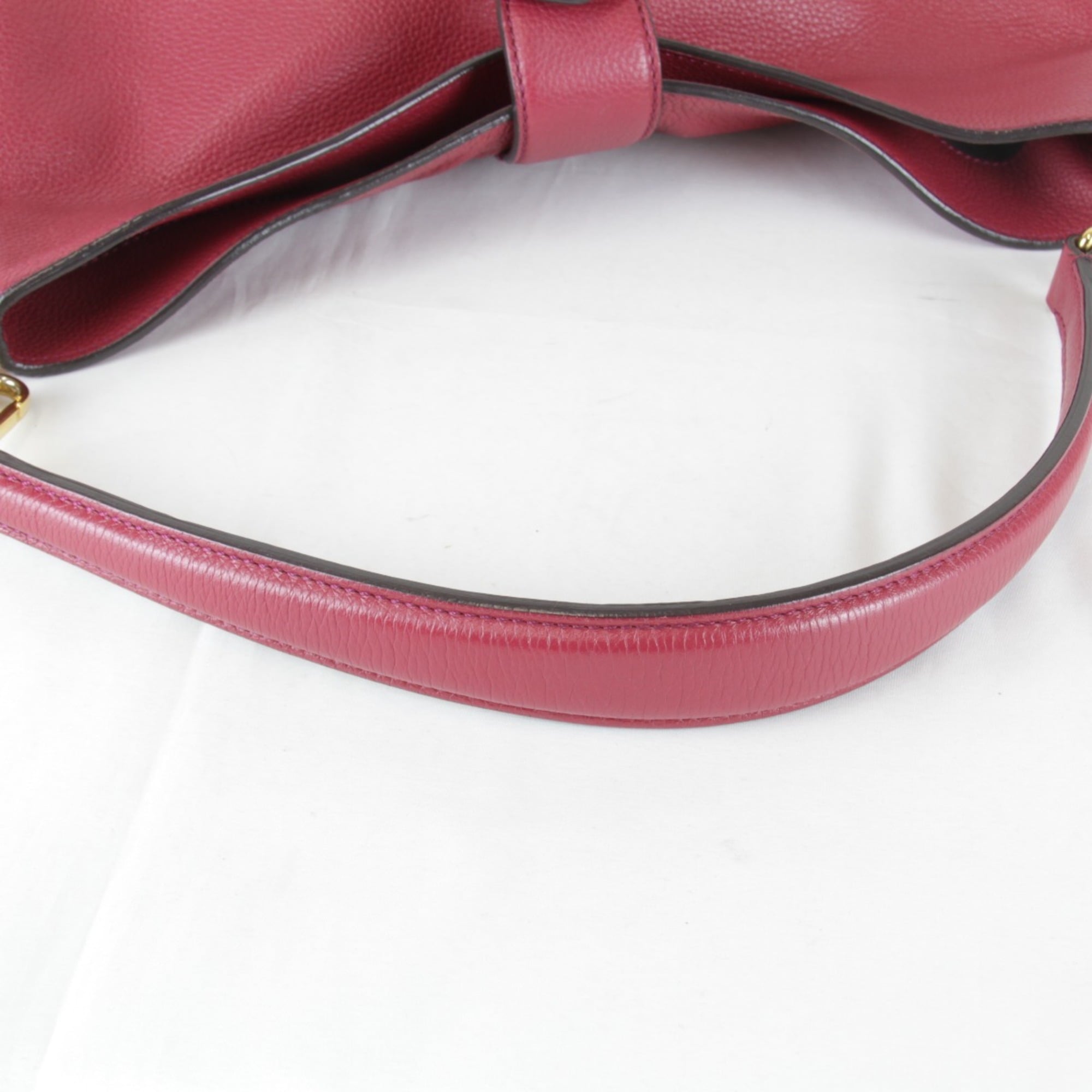 Fendi Pink Leather Shoulder Bag (Pre-Owned)