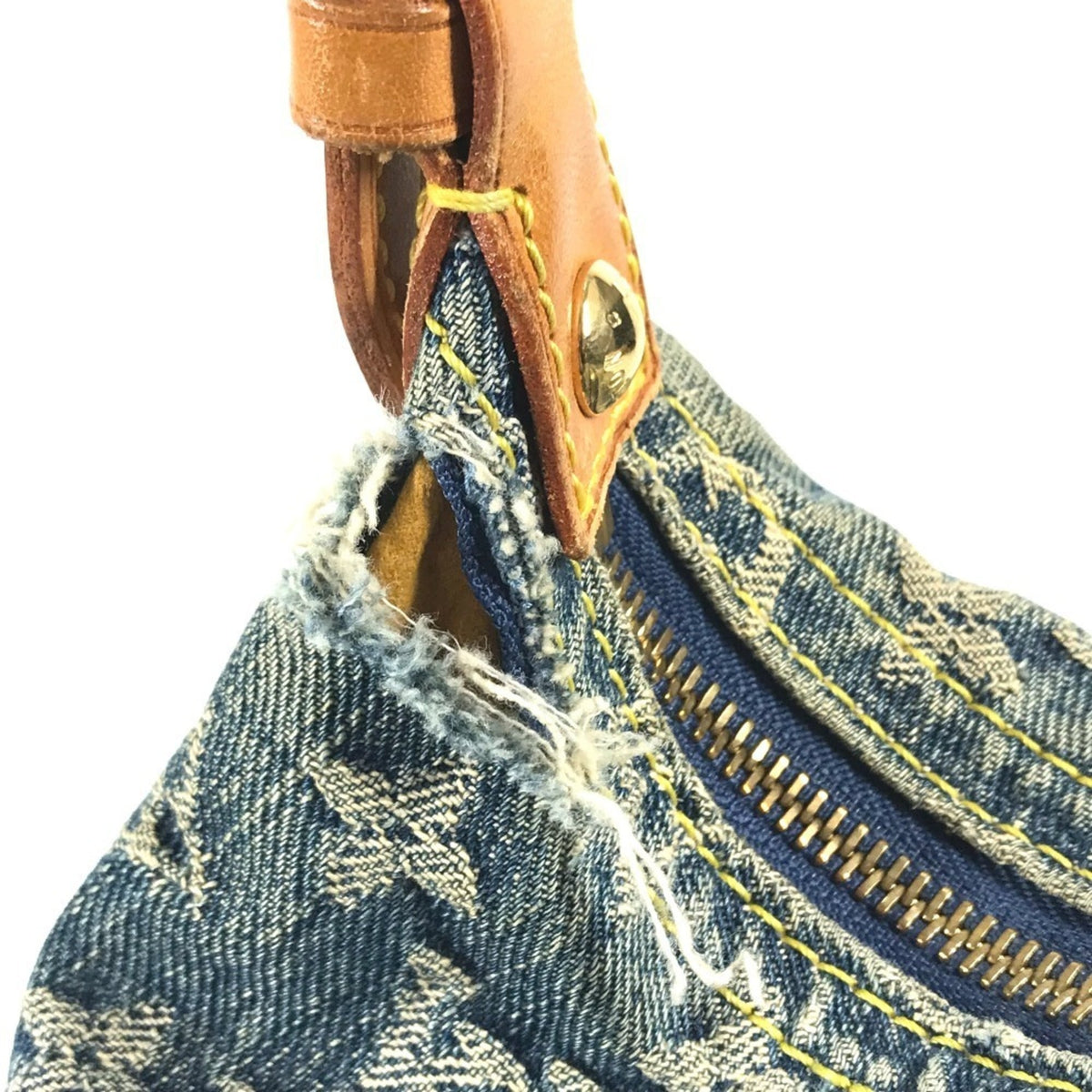 Louis Vuitton Blue Monogram Denim Shoulder Bag (Pre-Owned)