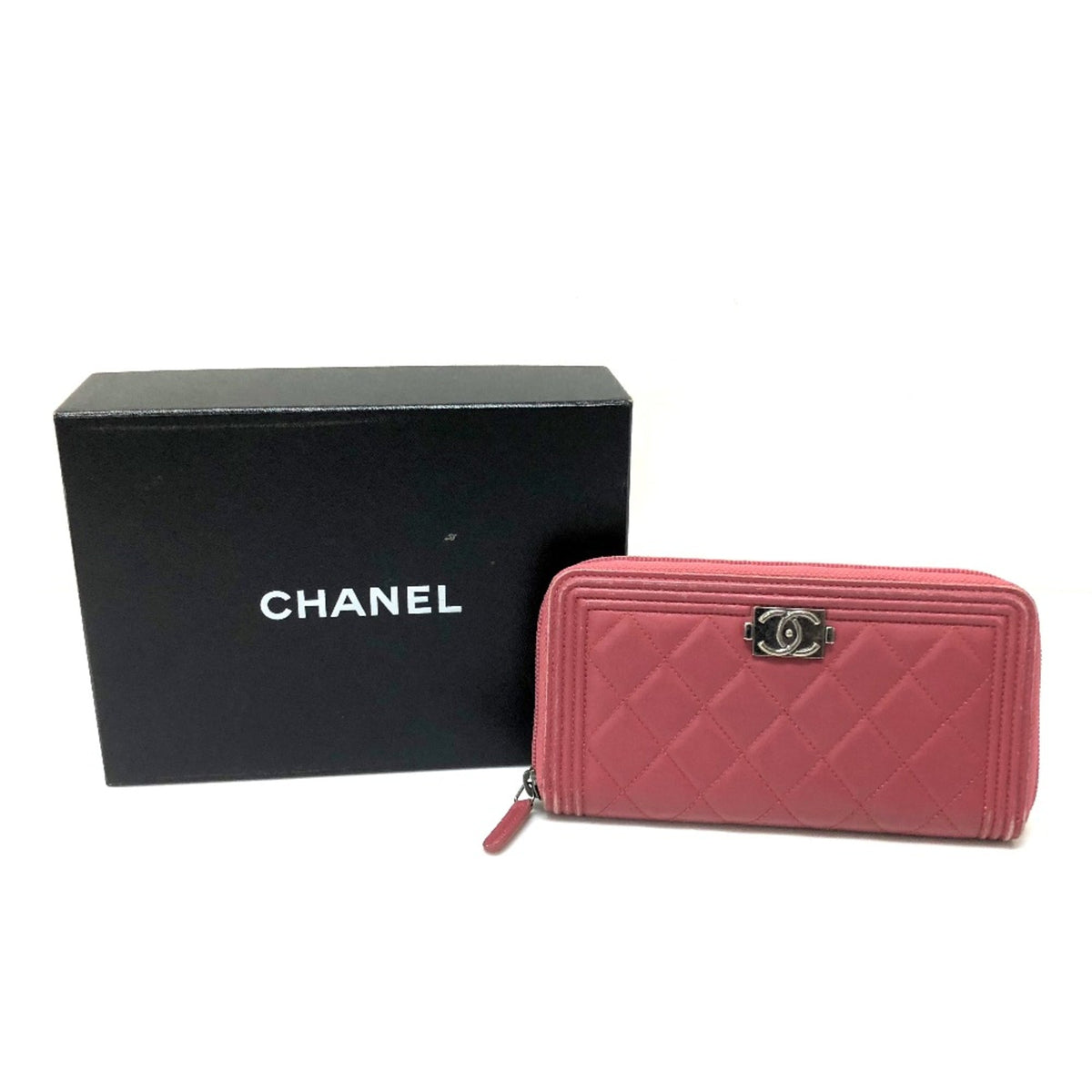 Chanel Pink Leather Long Wallet (Bi-Fold) (Pre-Owned)