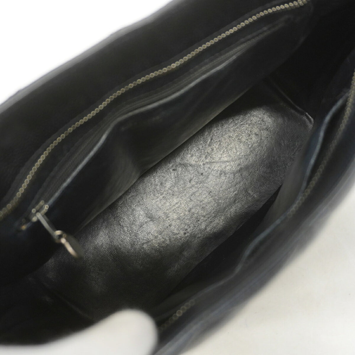 Chanel Black Grained Calfskin Tote Bag (Pre-Owned)
