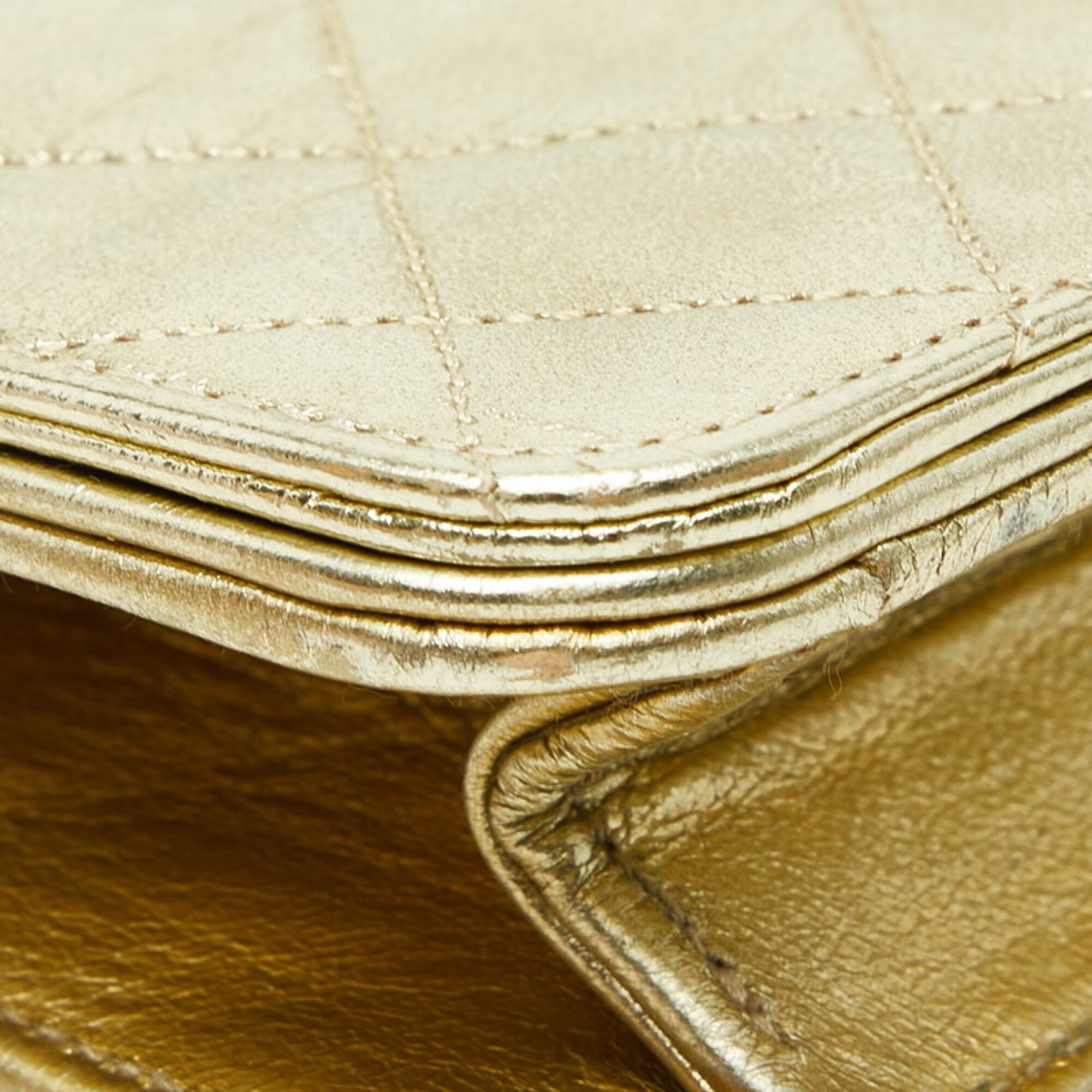 Chanel Gold Leather Shoulder Bag (Pre-Owned)