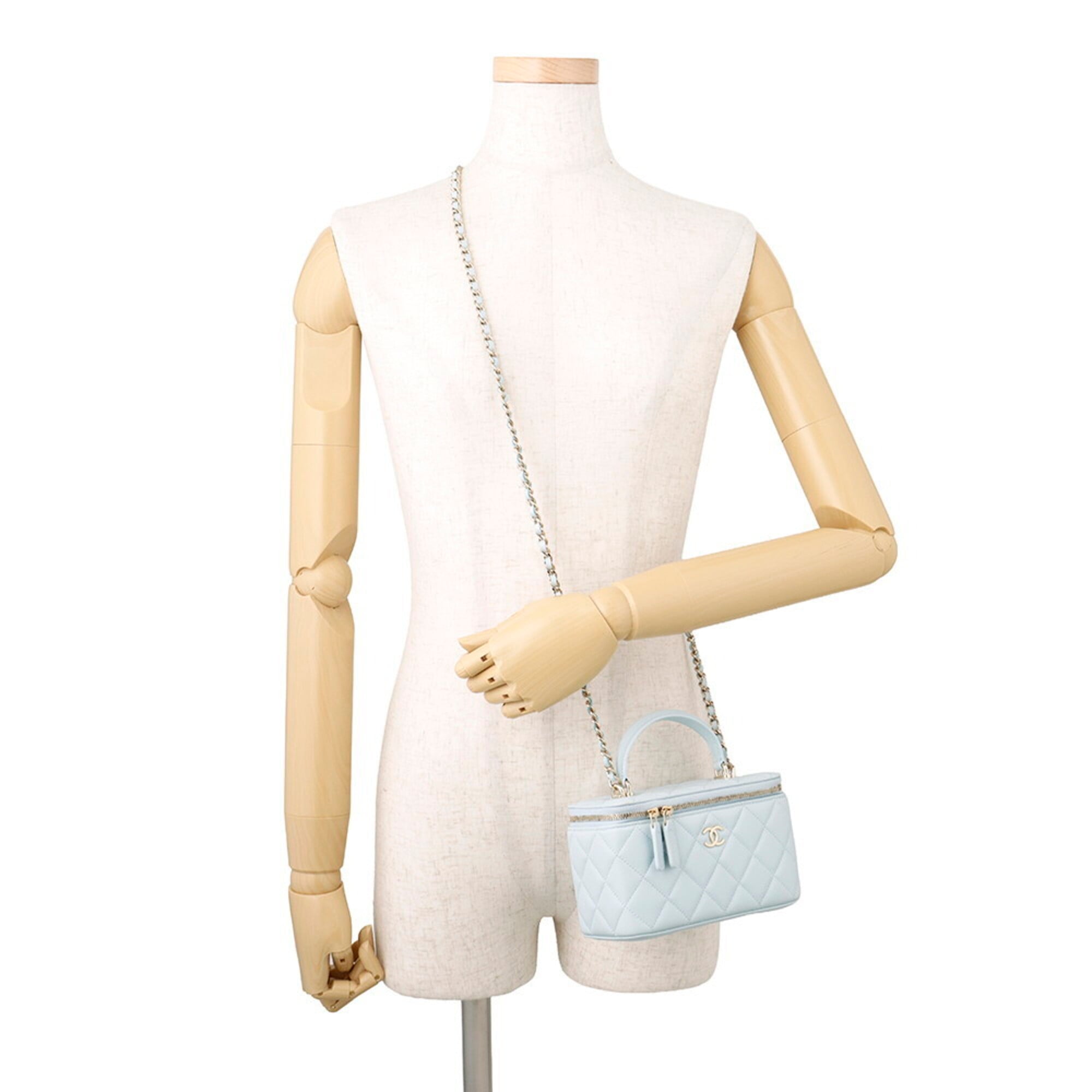 Chanel Matelasse Light Blue Leather Handbag Shoulder Bag (Pre-Owned)