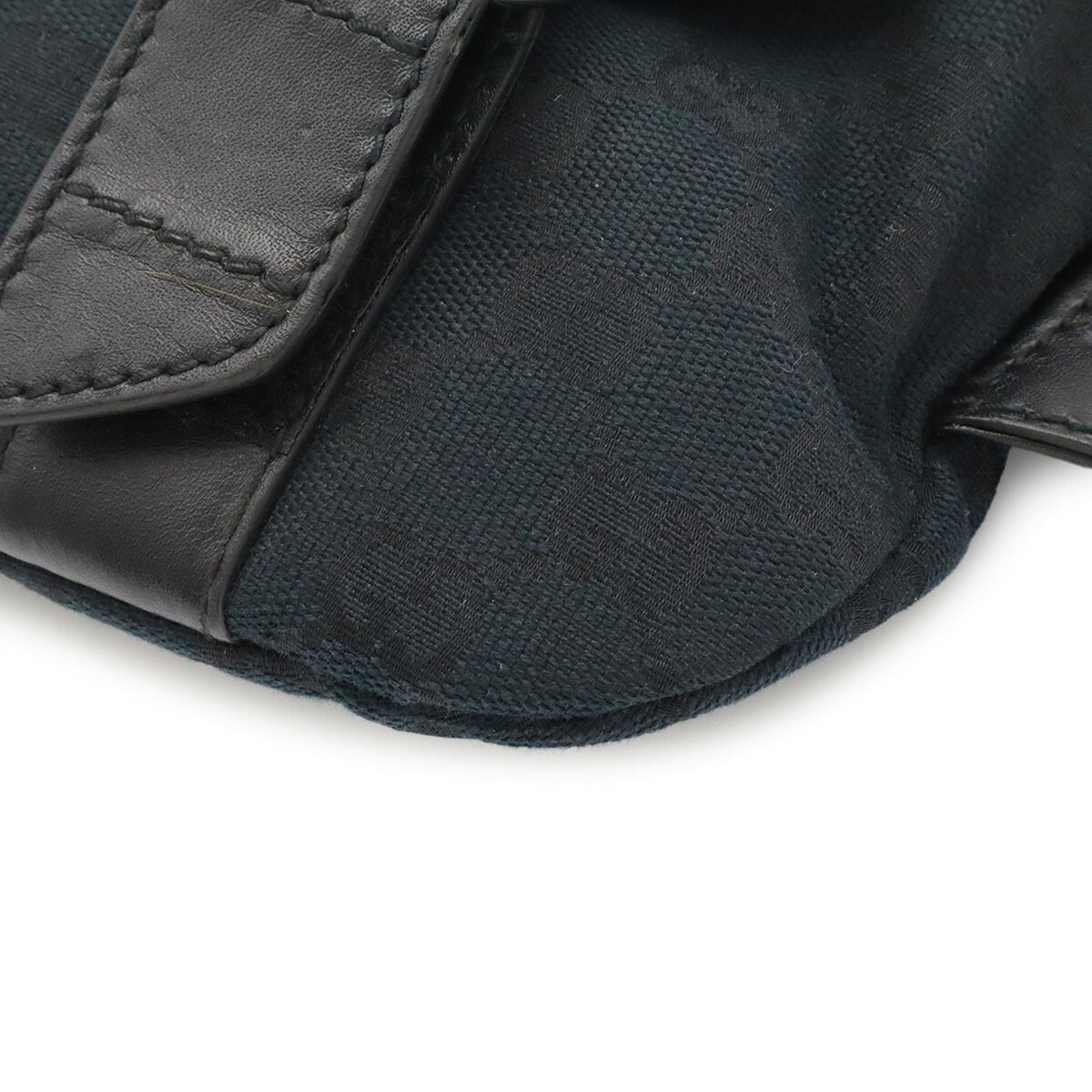 Gucci Black Gg Canvas Pouch Sling Bag (Pre-Owned)