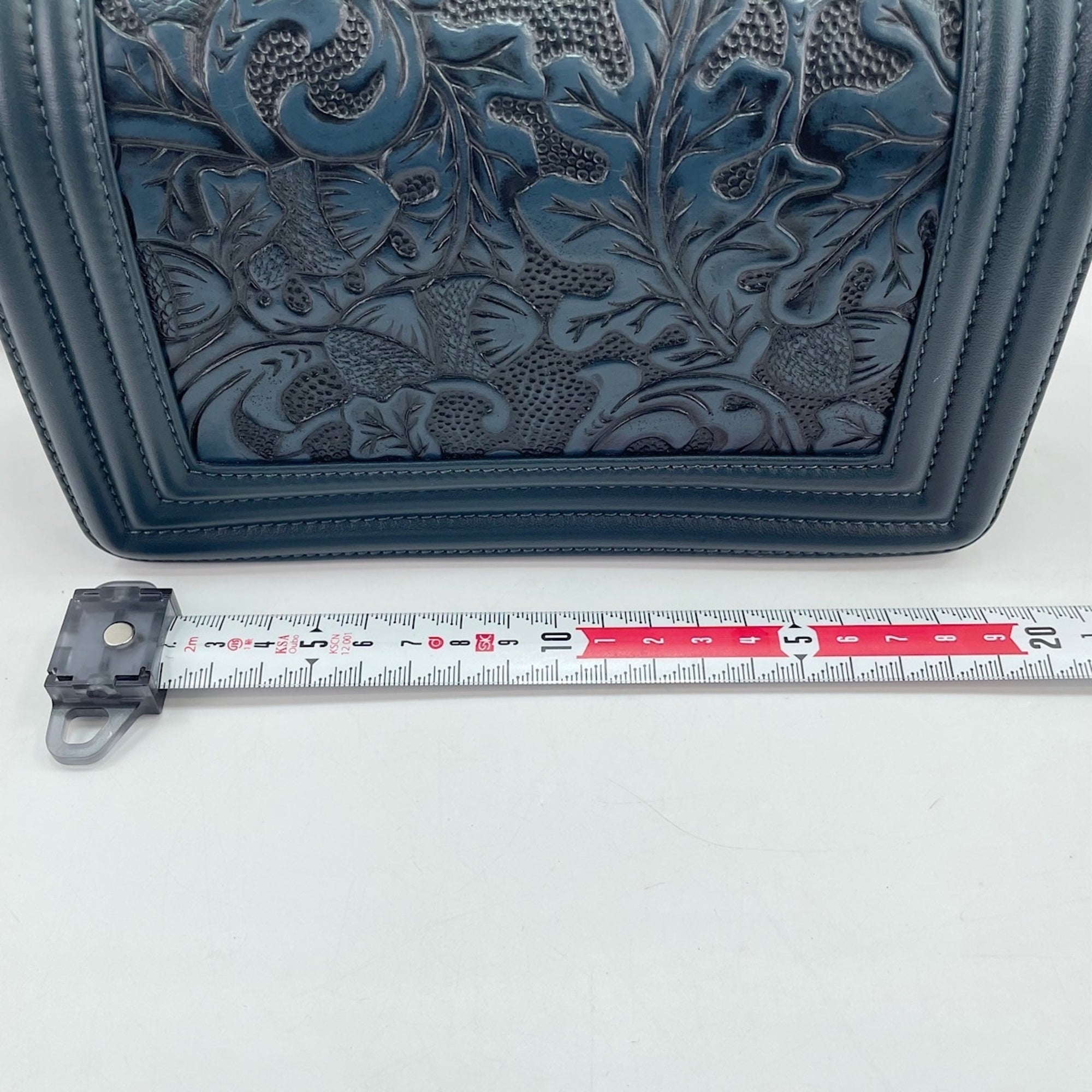 Chanel Blue Shoulder Bag (Pre-Owned)