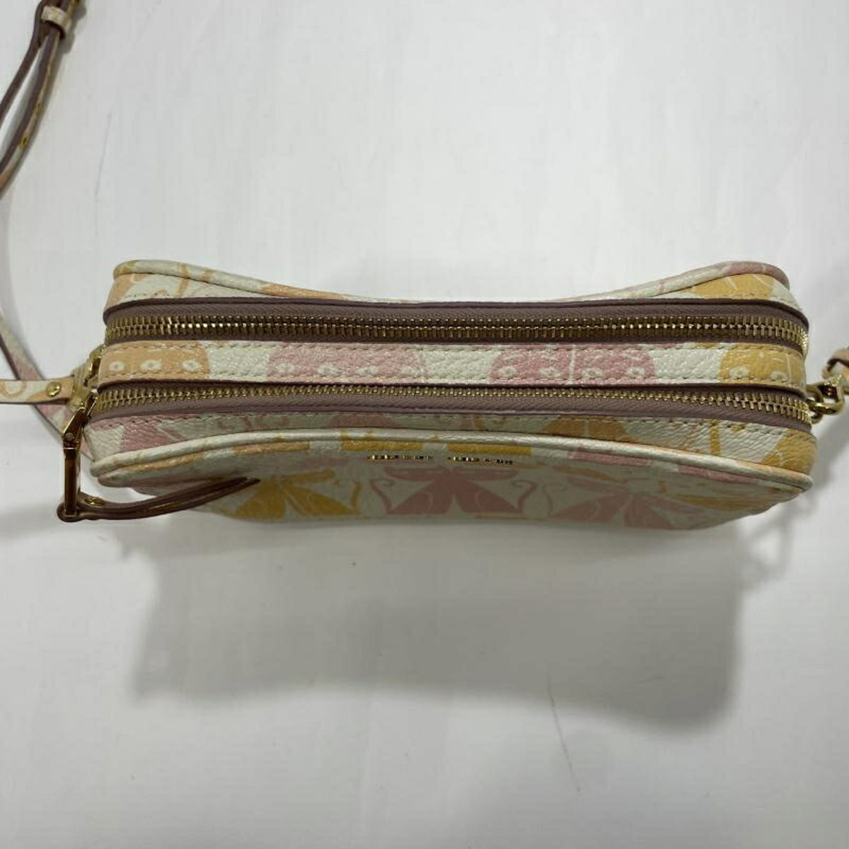 Miu Miu Multi-Color Shoulder Bag (Pre-Owned)