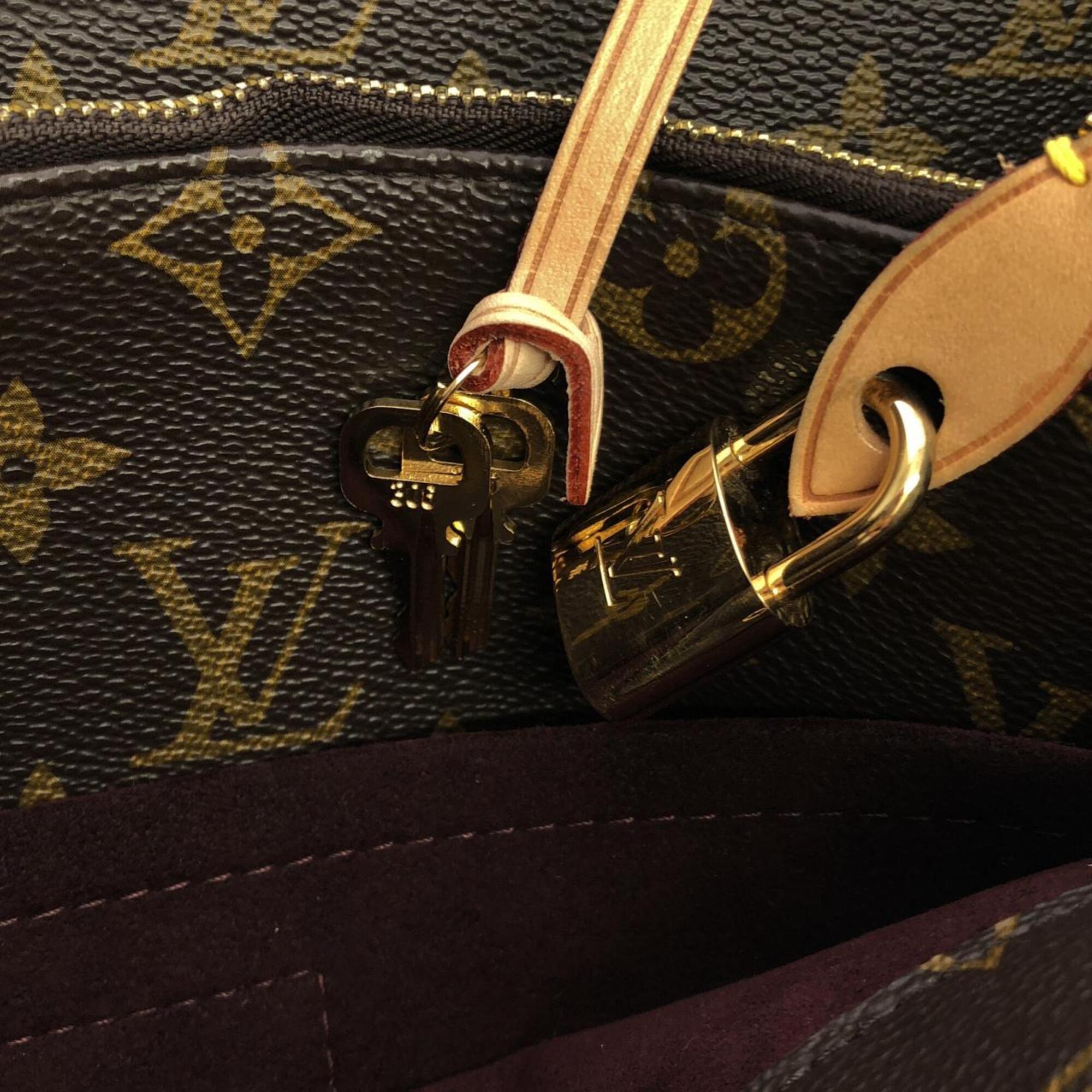 Louis Vuitton Brown Coated Canvas Handbag (Pre-Owned)