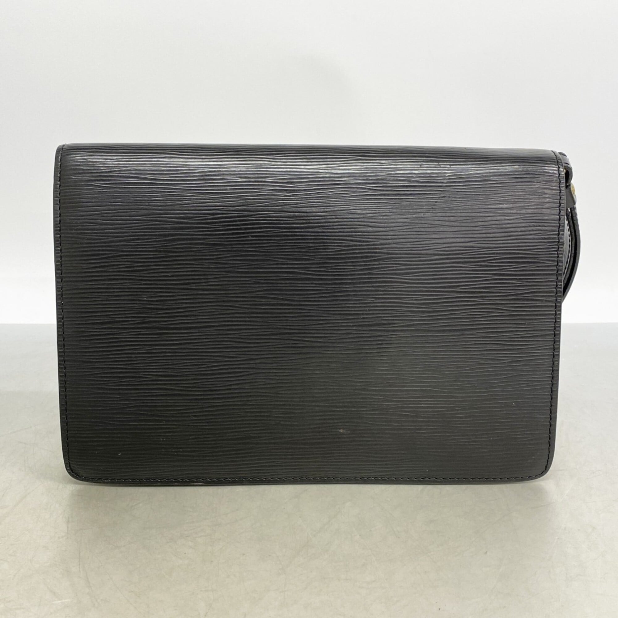 Louis Vuitton Noir Clutch Bag (Pre-Owned)