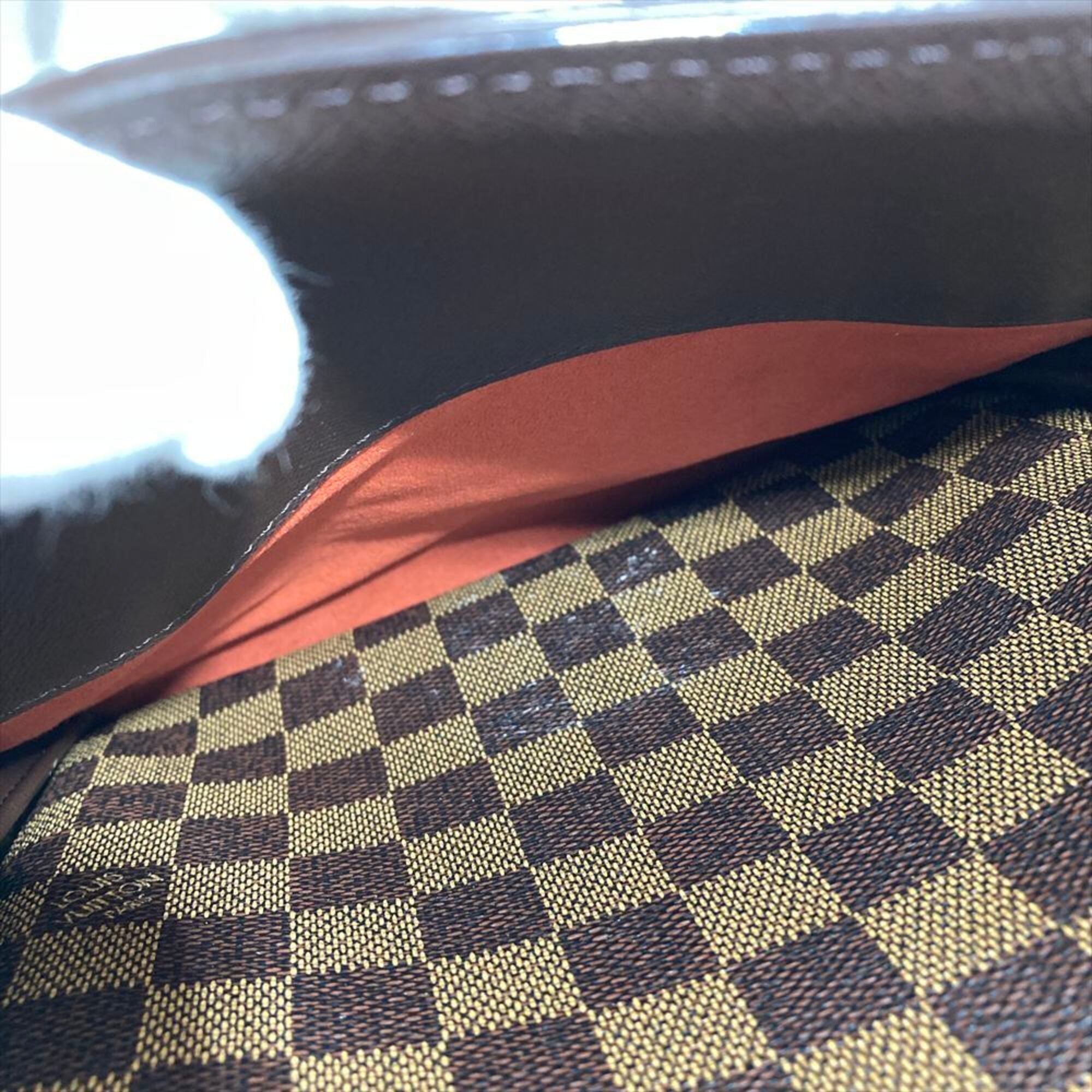 Louis Vuitton Brown Handbag (Pre-Owned)