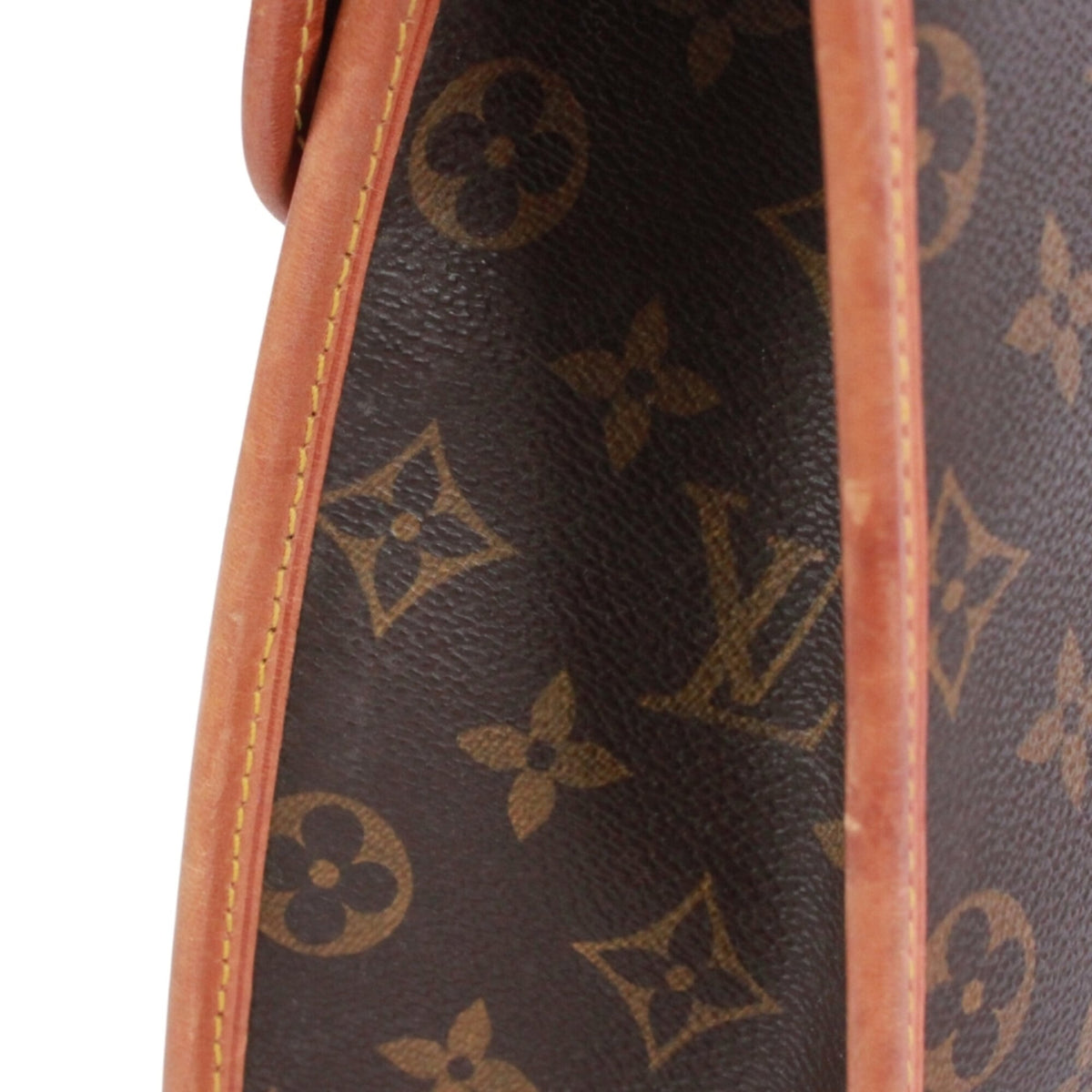 Louis Vuitton Brown Monogram Monogram Shoulder Bag (Pre-Owned)