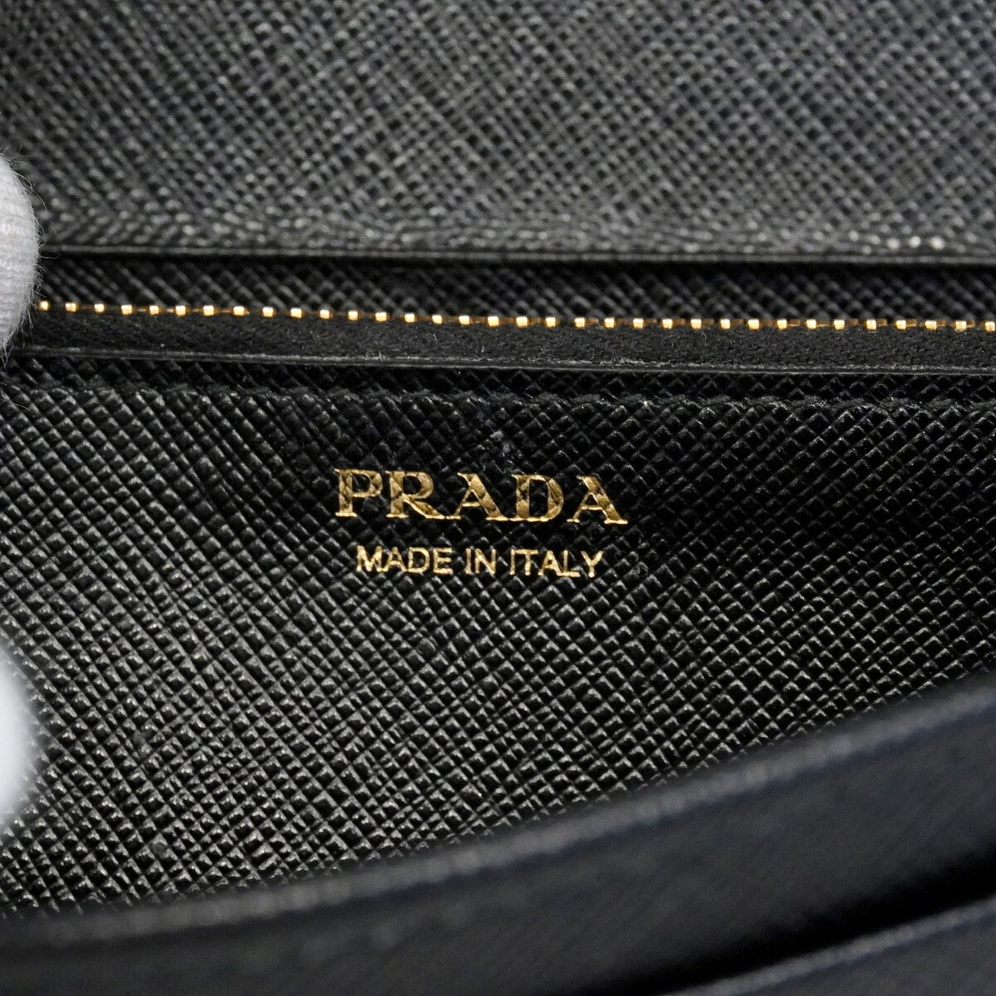 Prada Black Leather Long Wallet (Bi-Fold) (Pre-Owned)