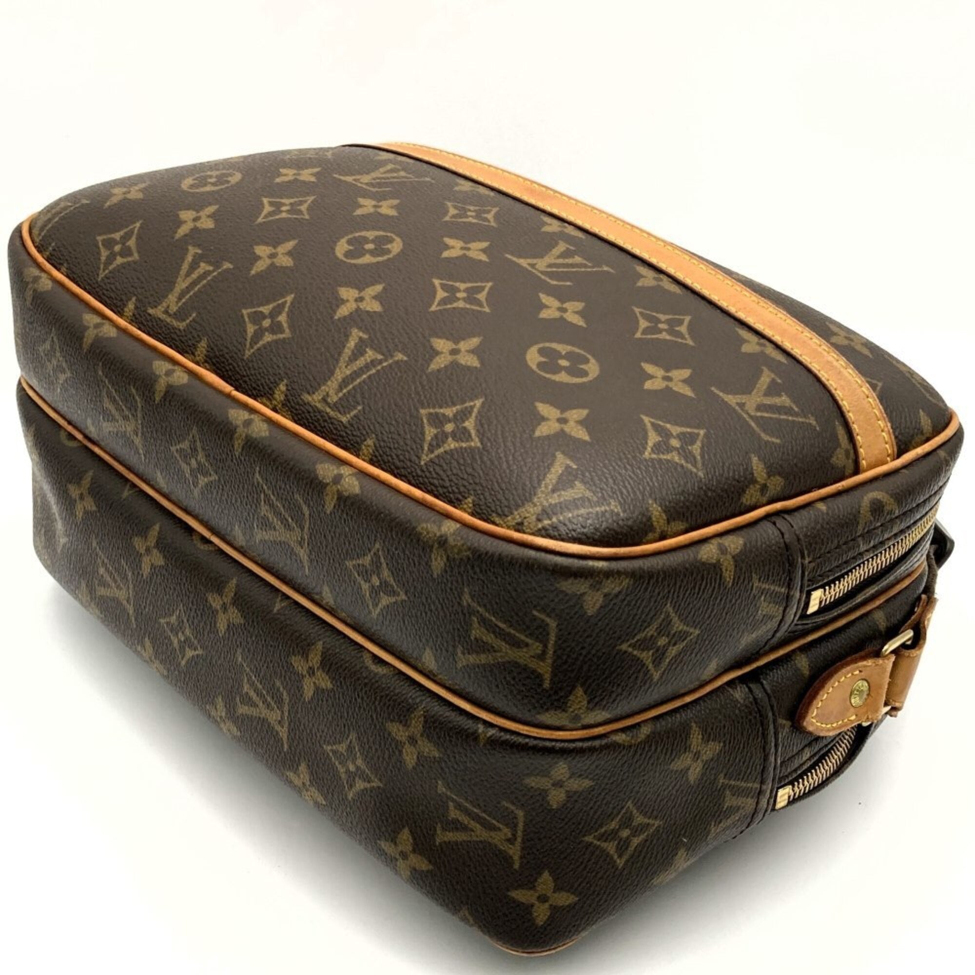 Louis Vuitton Brown Monogram Monogram Shoulder Bag (Pre-Owned)
