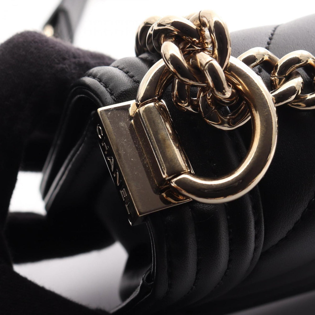 Chanel Black Leather Handbag Shoulder Bag (Pre-Owned)