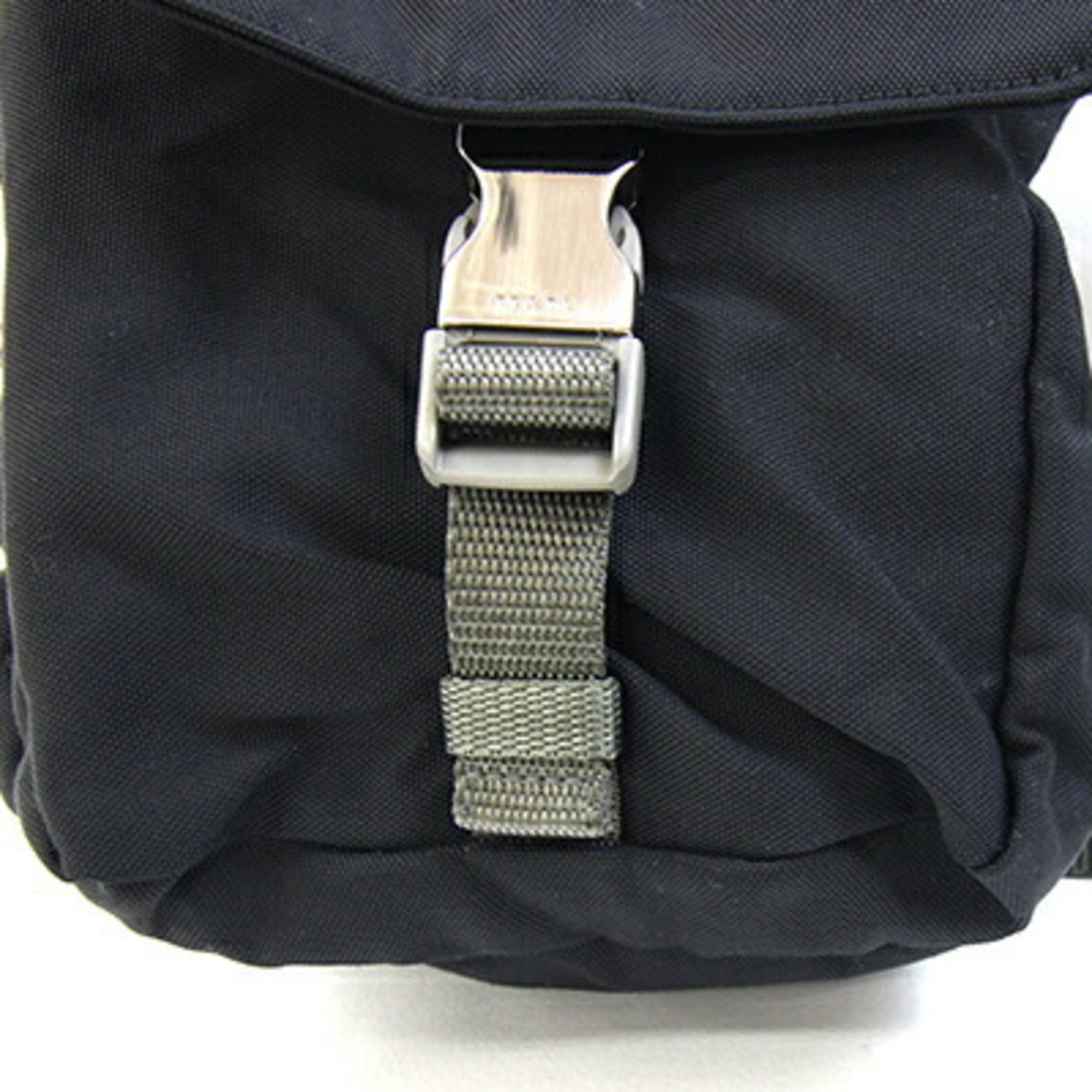 Pradasports Black Nylon Canvas Pochette Shoulder Bag (Pre-Owned)