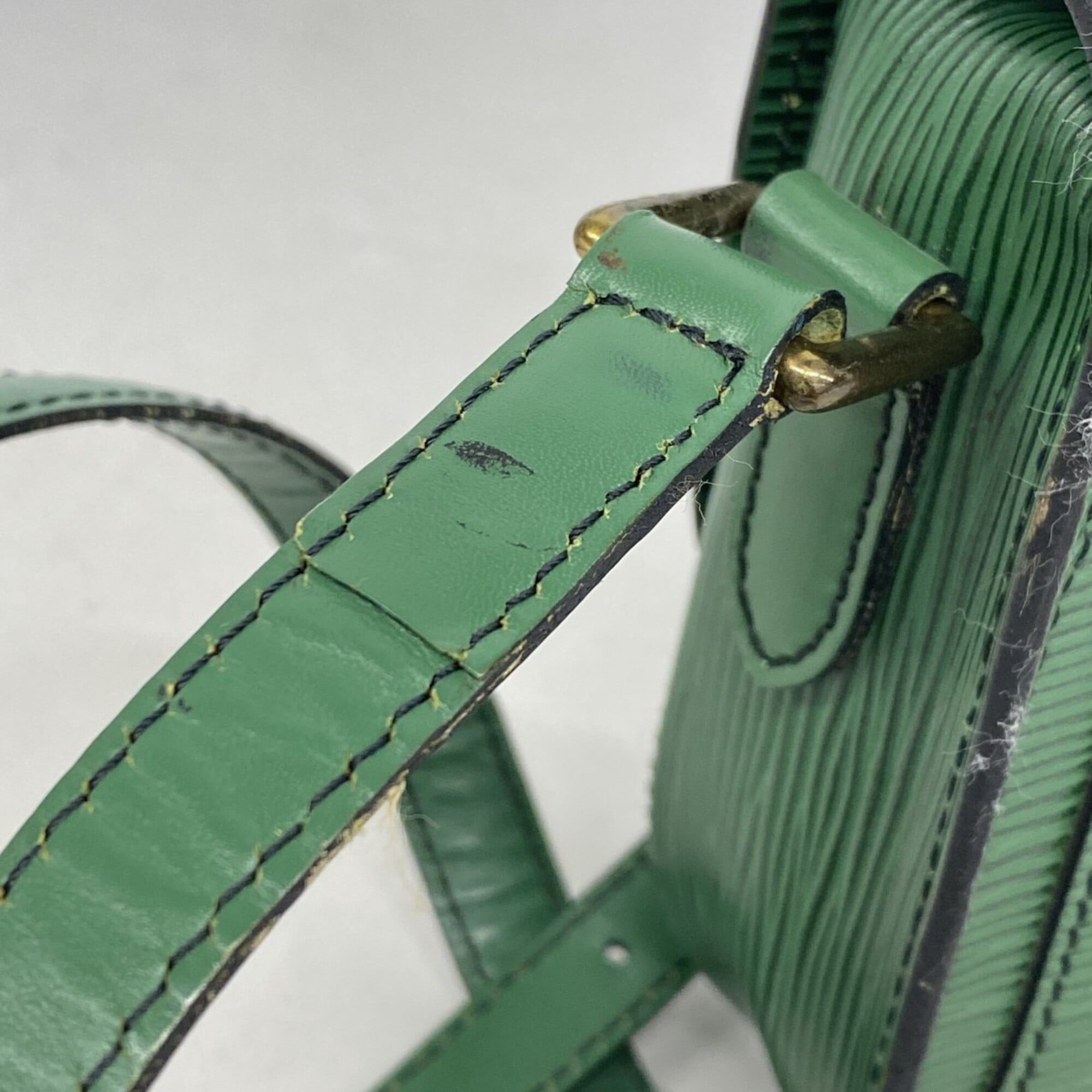 Louis Vuitton Borneo Green Shoulder Bag (Pre-Owned)