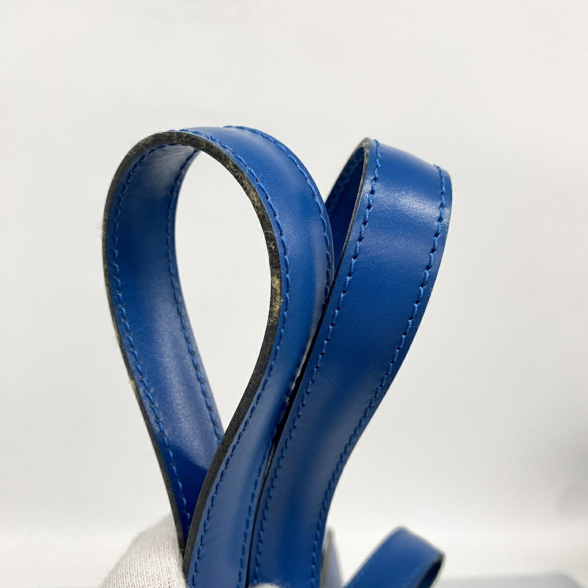 Louis Vuitton Toledo Blue Shoulder Bag (Pre-Owned)