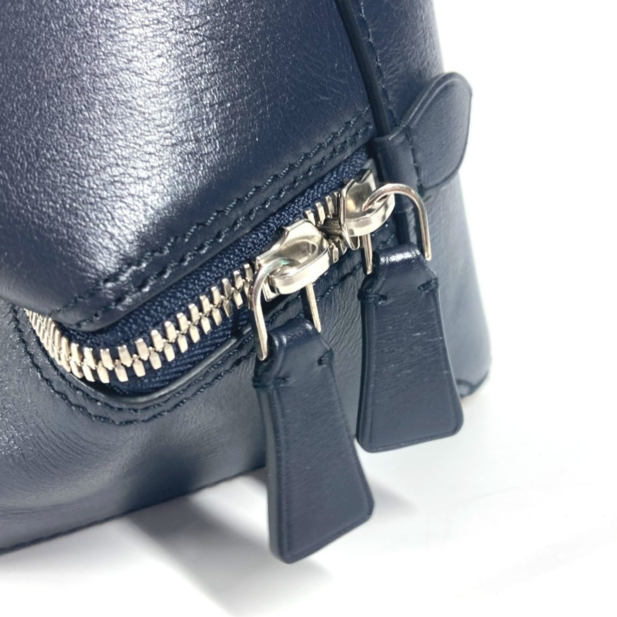 Louis Vuitton Navy Leather Handbag (Pre-Owned)