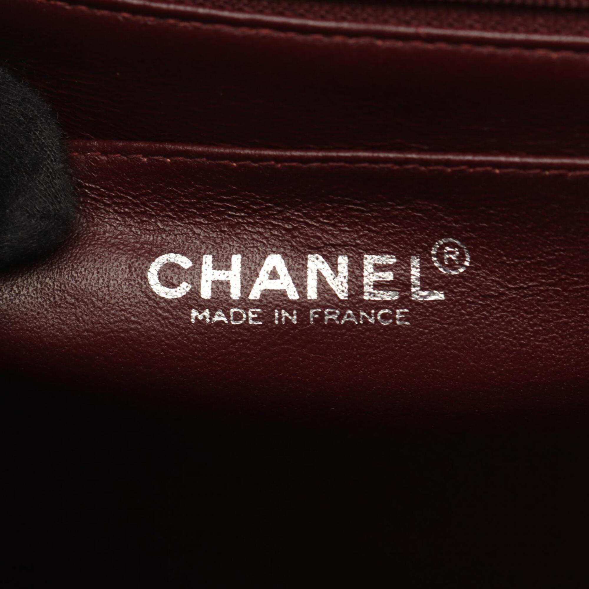 Chanel Black Leather Handbag (Pre-Owned)