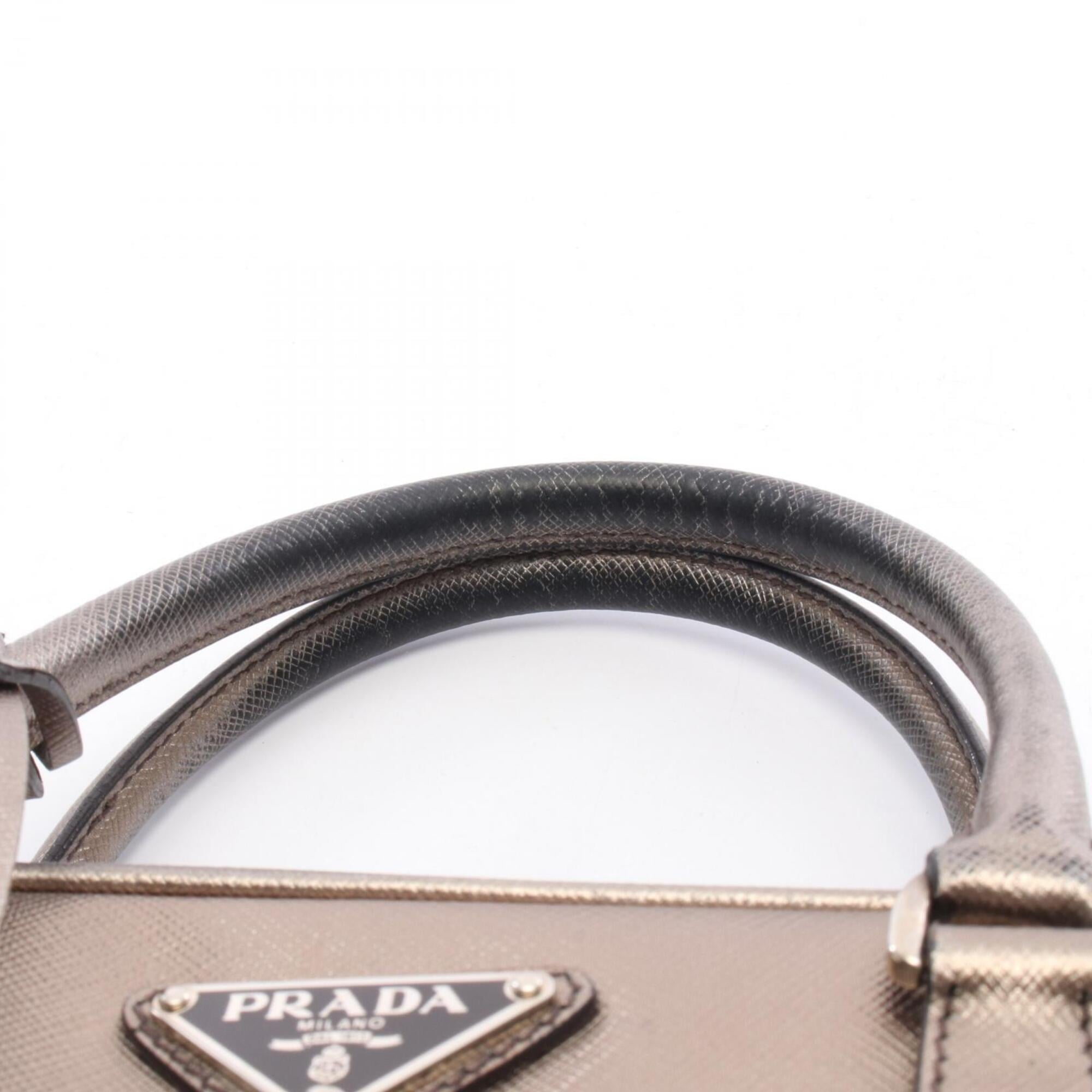 Prada Beige Gold Leather Handbag (Pre-Owned)