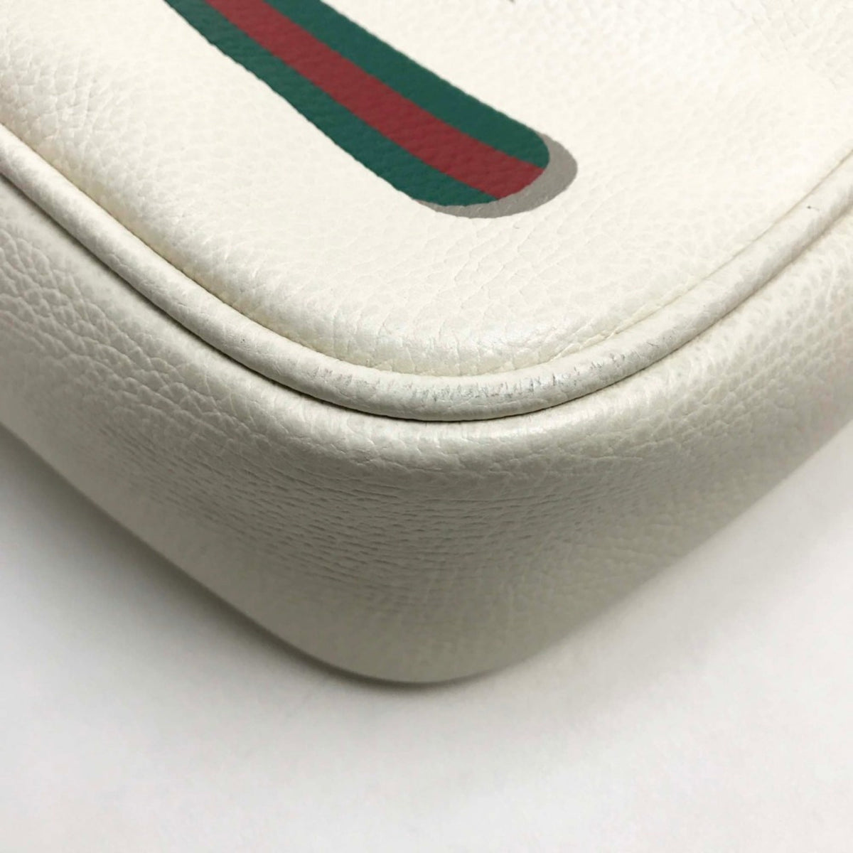 Gucci White Leather Shoulder Bag (Pre-Owned)