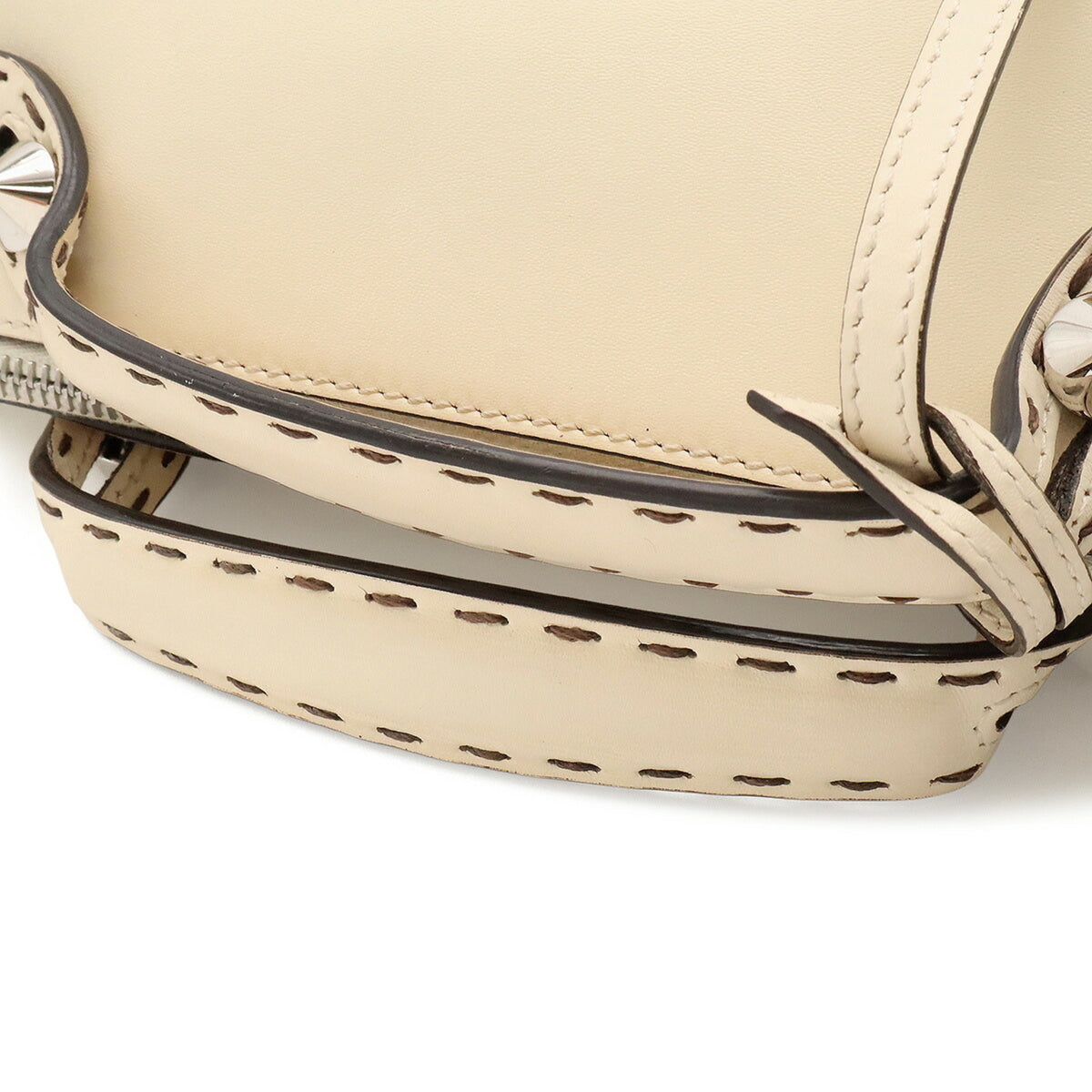 Fendi Cream Canvas Handbag Shoulder Bag (Pre-Owned)