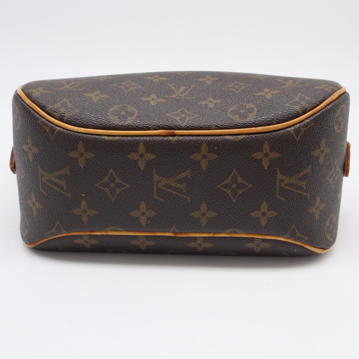 Louis Vuitton Brown Coated Canvas Leather Shoulder Bag (Pre-Owned)