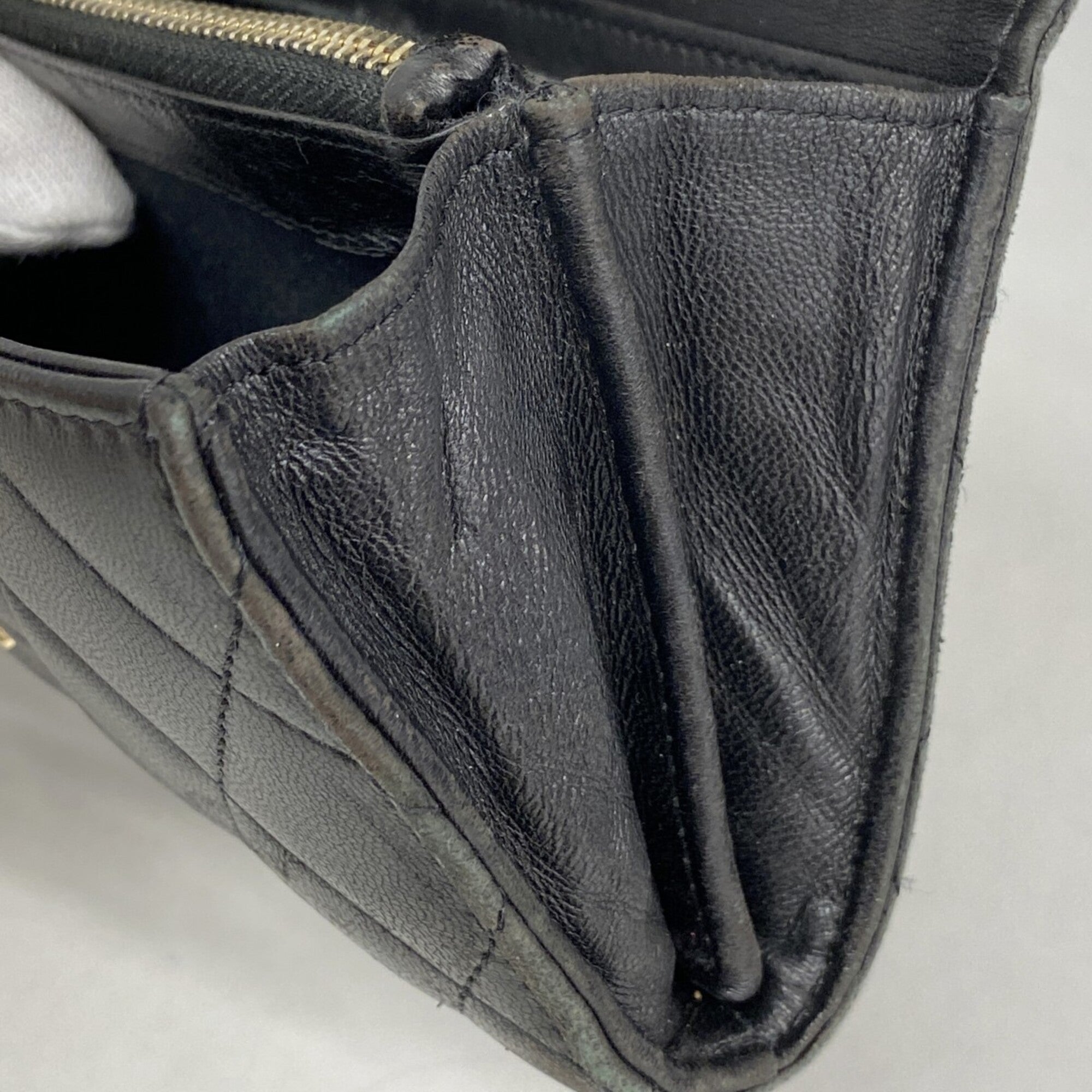 Chanel Black Leather Long Wallet (Bi-Fold) (Pre-Owned)