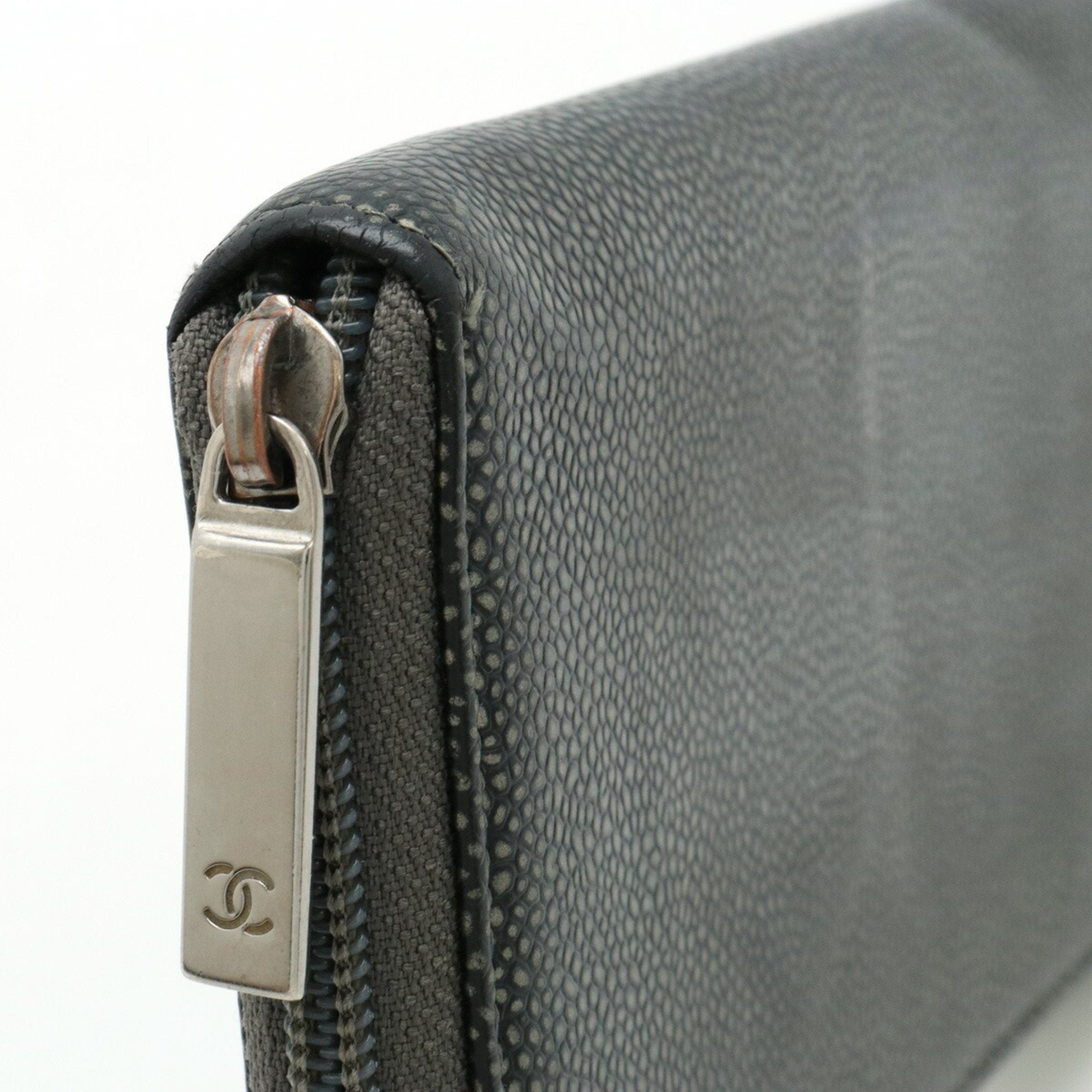 Chanel Metallic Gray Caviar Leather Long Wallet (Bi-Fold) (Pre-Owned)