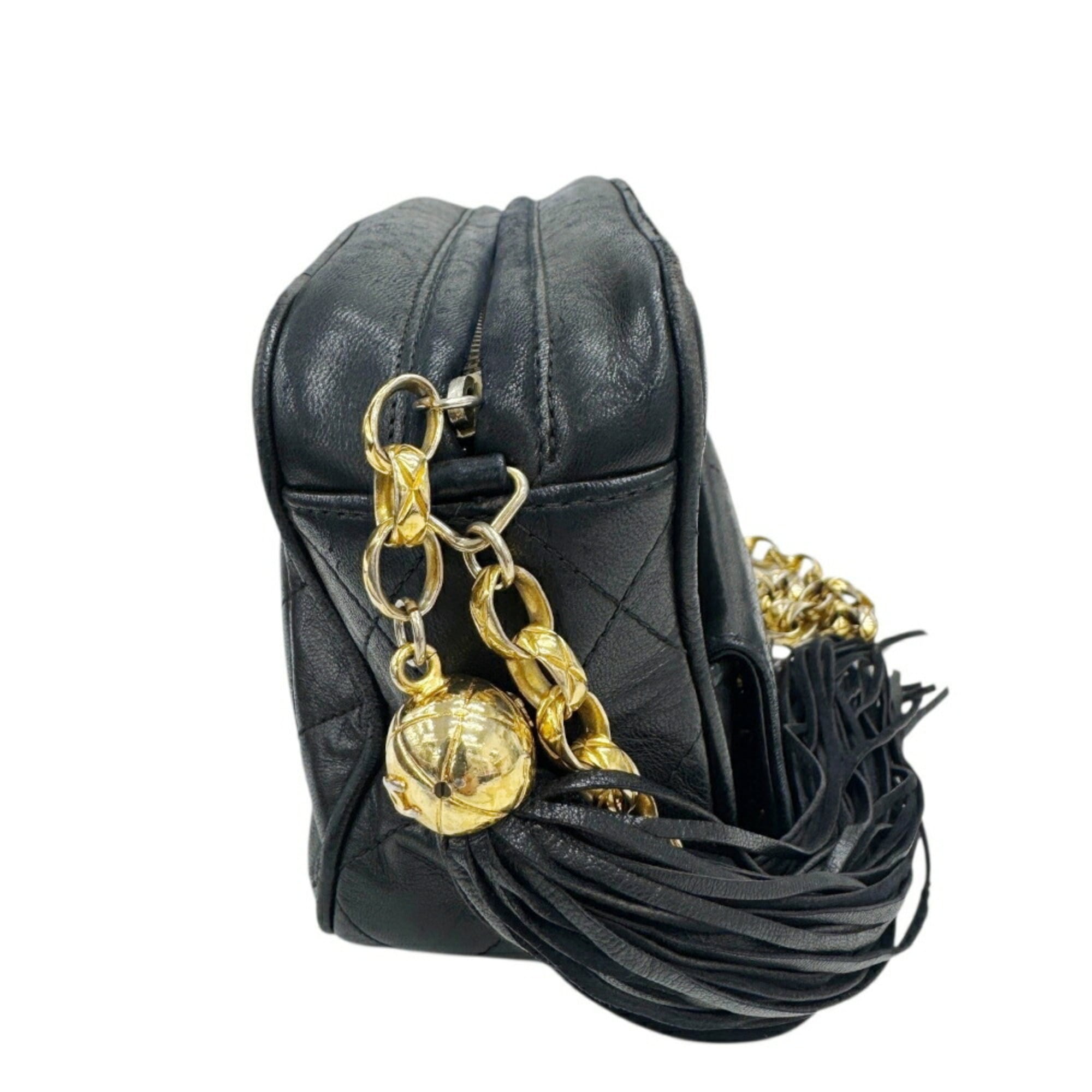 Chanel Black Leather Shoulder Bag (Pre-Owned)