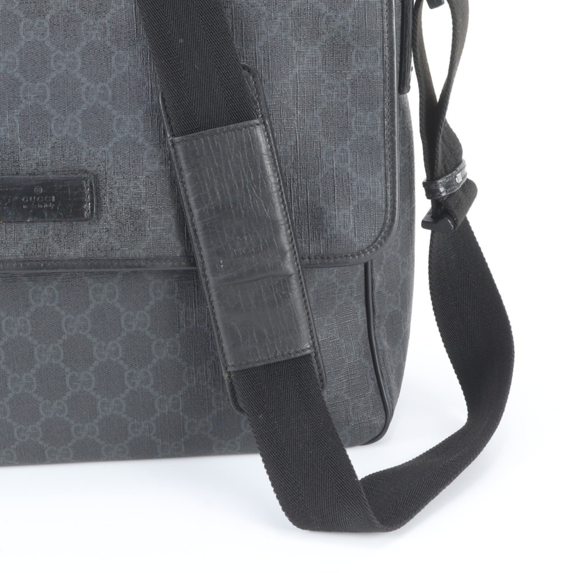 Gucci Black Leather Coated Canvas Messenger Bag Shoulder Bag Tote Bag (Pre-Owned)