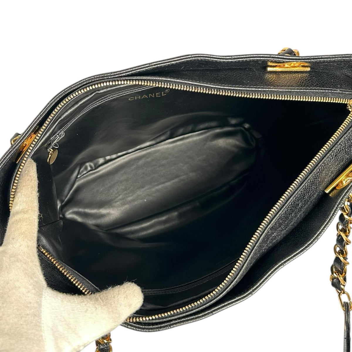 Chanel Black Grained Calfskin Shoulder Bag Tote Bag (Pre-Owned)