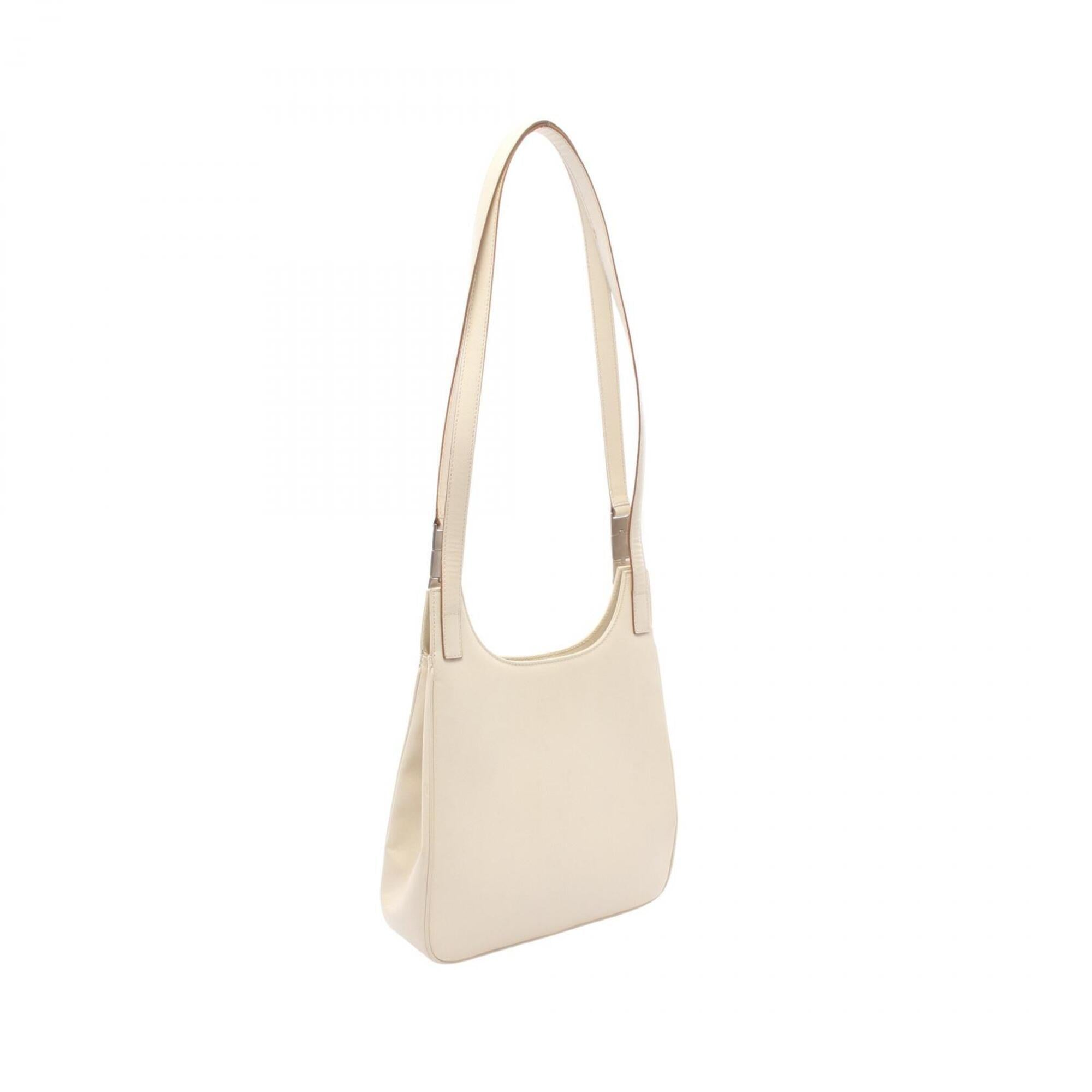 Salvatore Ferragamo Ivory Leather Handbag Shoulder Bag (Pre-Owned)