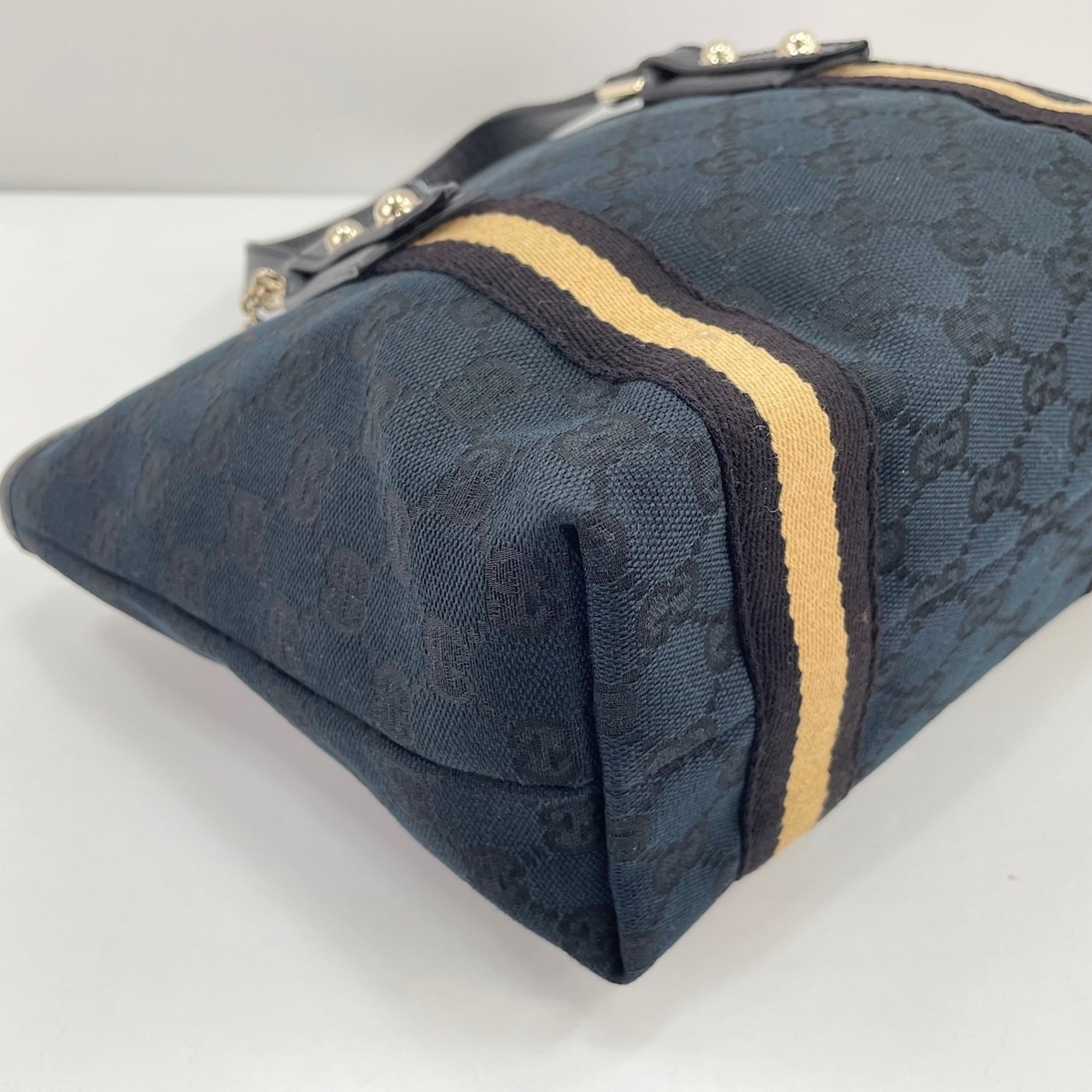 Gucci Sherry Line Black Handbag (Pre-Owned)